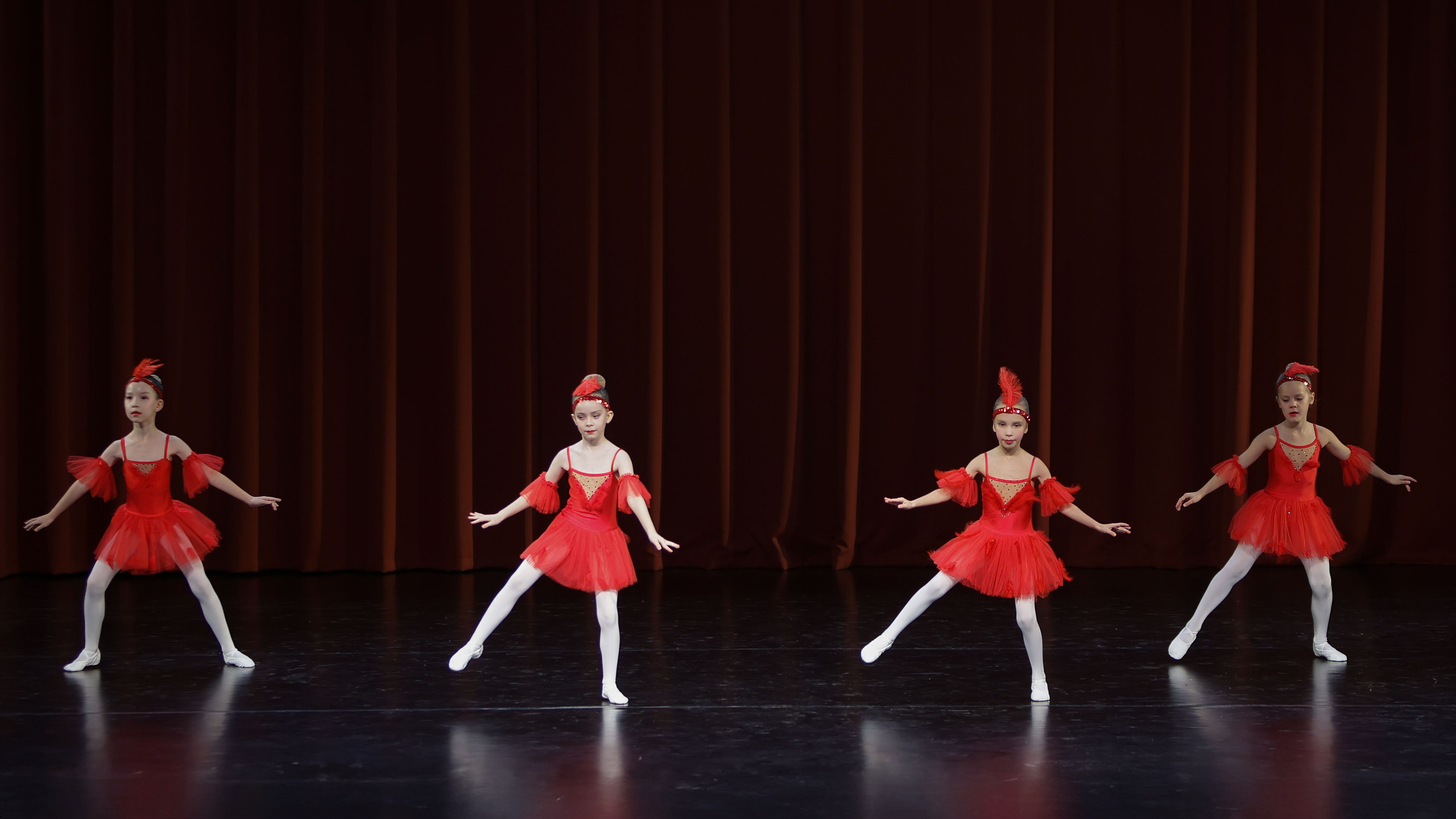 Фестиваль хореографического искусства «КУБОК ЛЕГЕНДЫ — 2025». Выпускные альбомы и школьный фотограф в Подольске, Троицке, Щербинке, Москве и Московской области