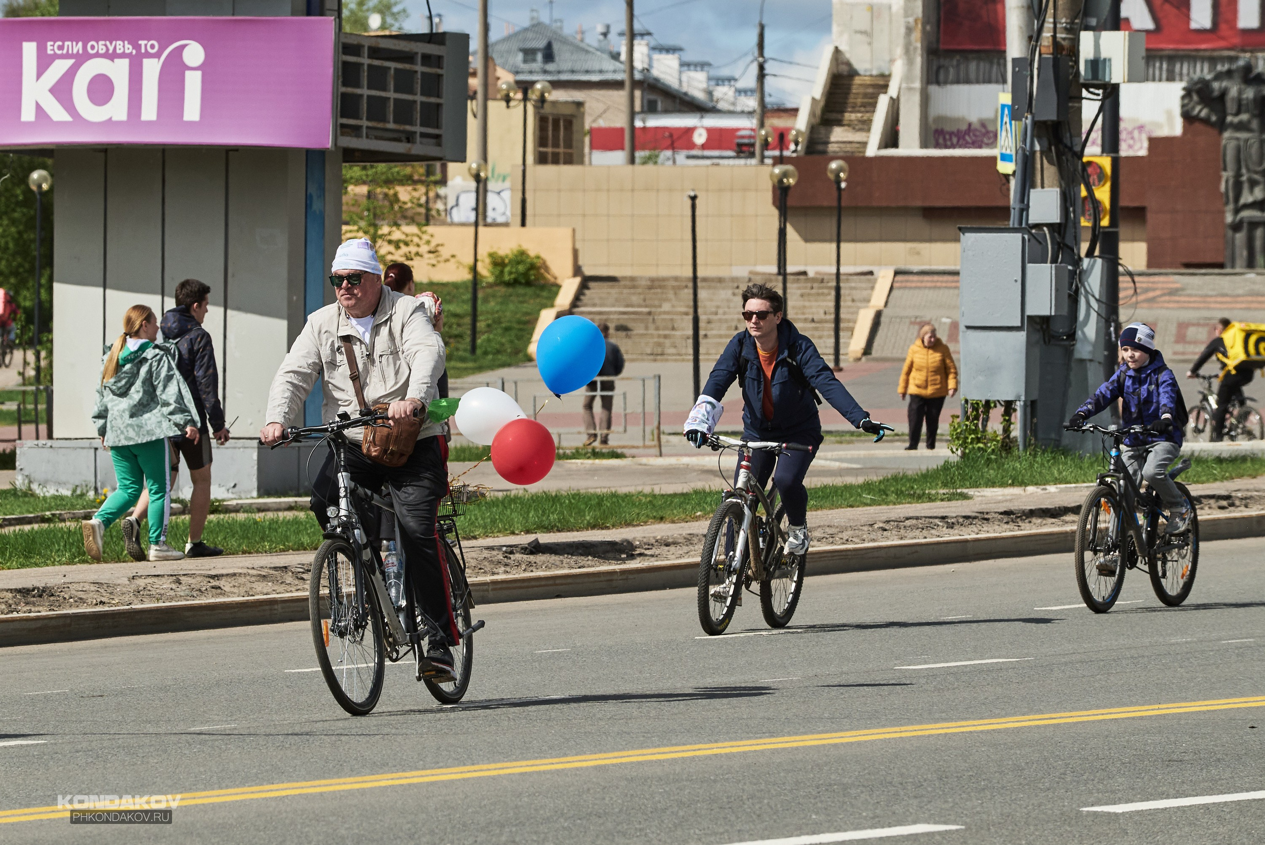 Первомайская эстафета в Иваново 2024 год. Фотограф в Иваново: Каталожная съемка одежды и постельного белья, Wildberries
