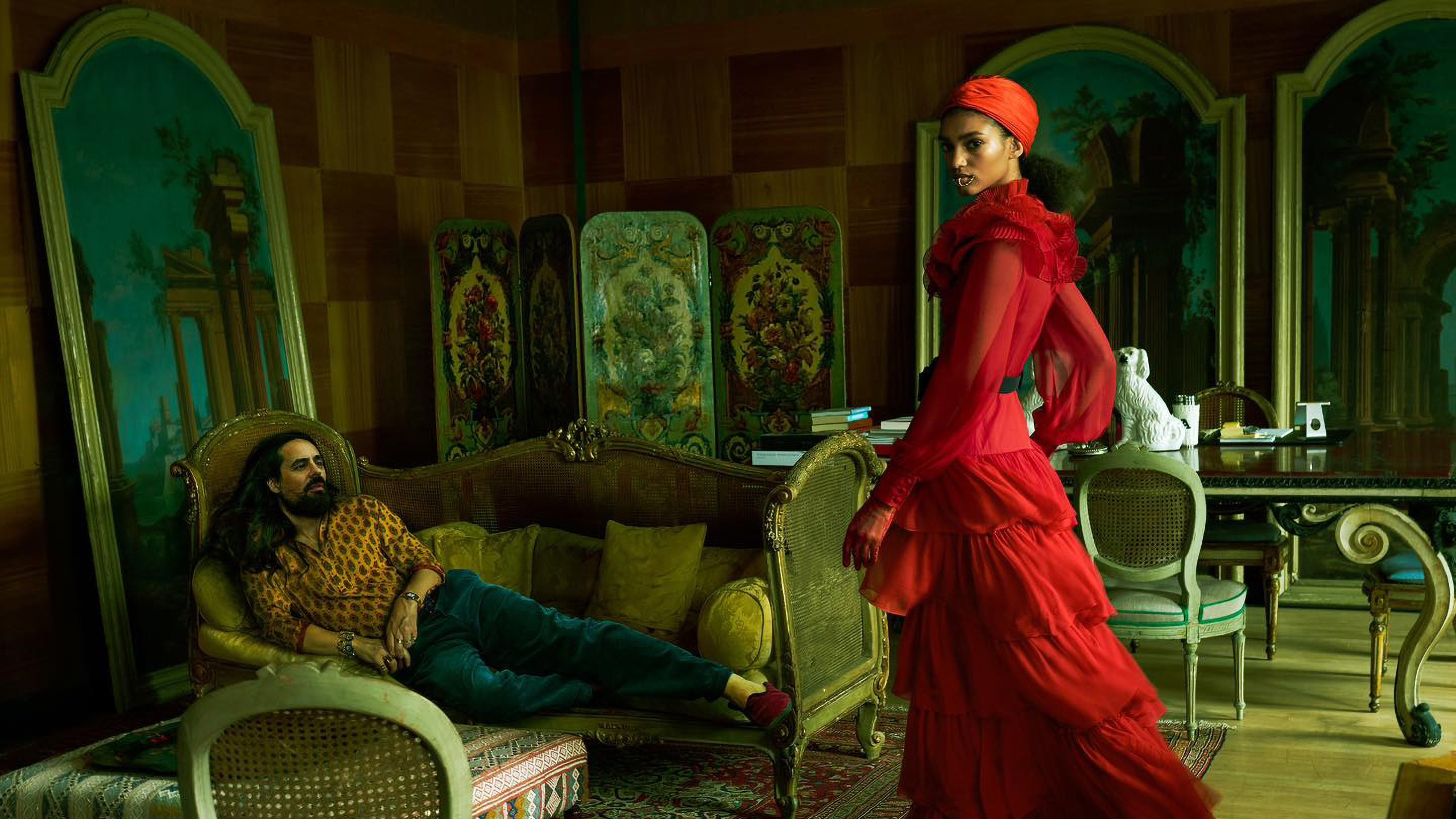 Как снимать фотосессию с проектором в студии