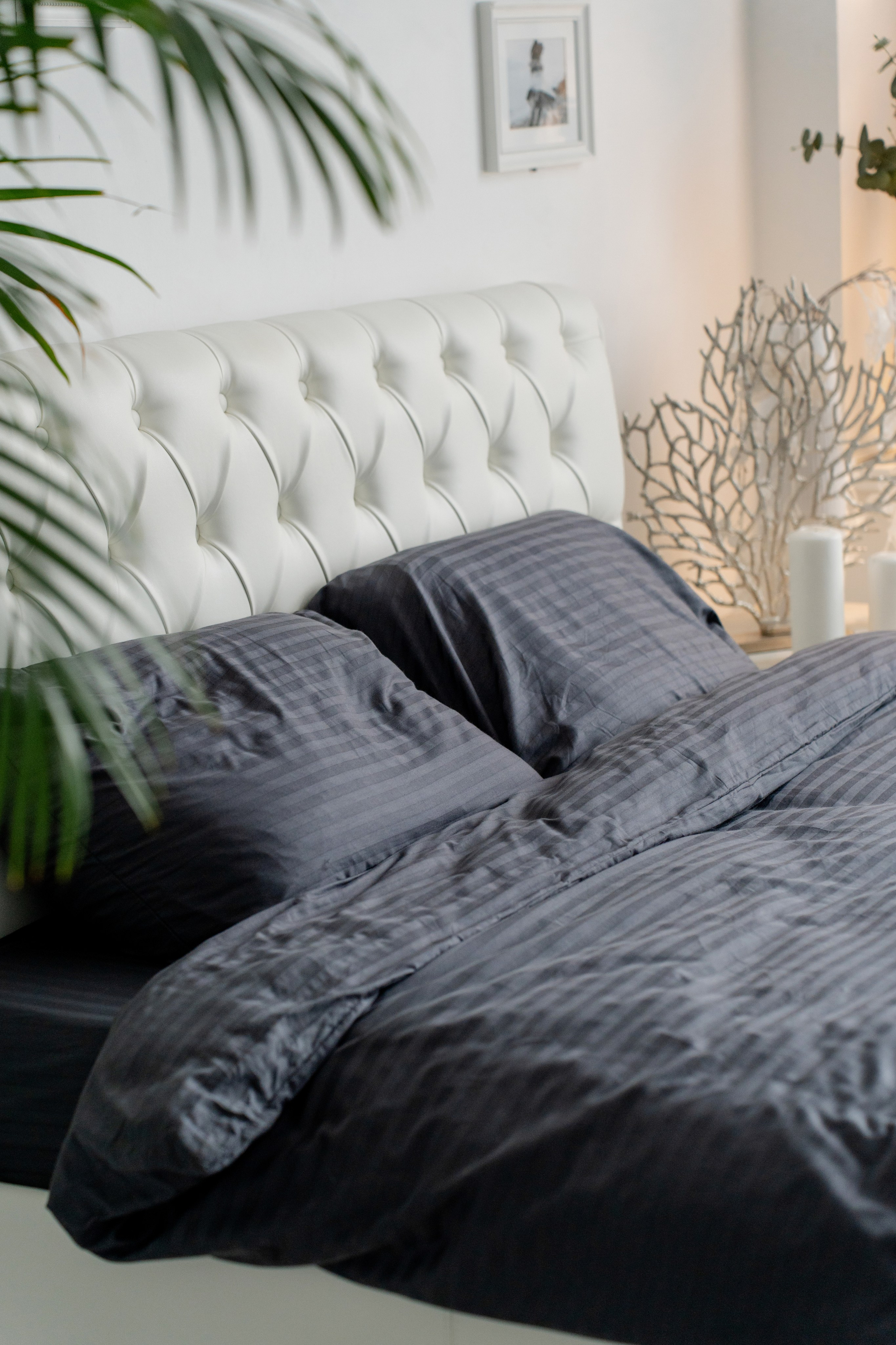 Фотосъемка постельного белья в фотостудии с моделью для маркетплейсов