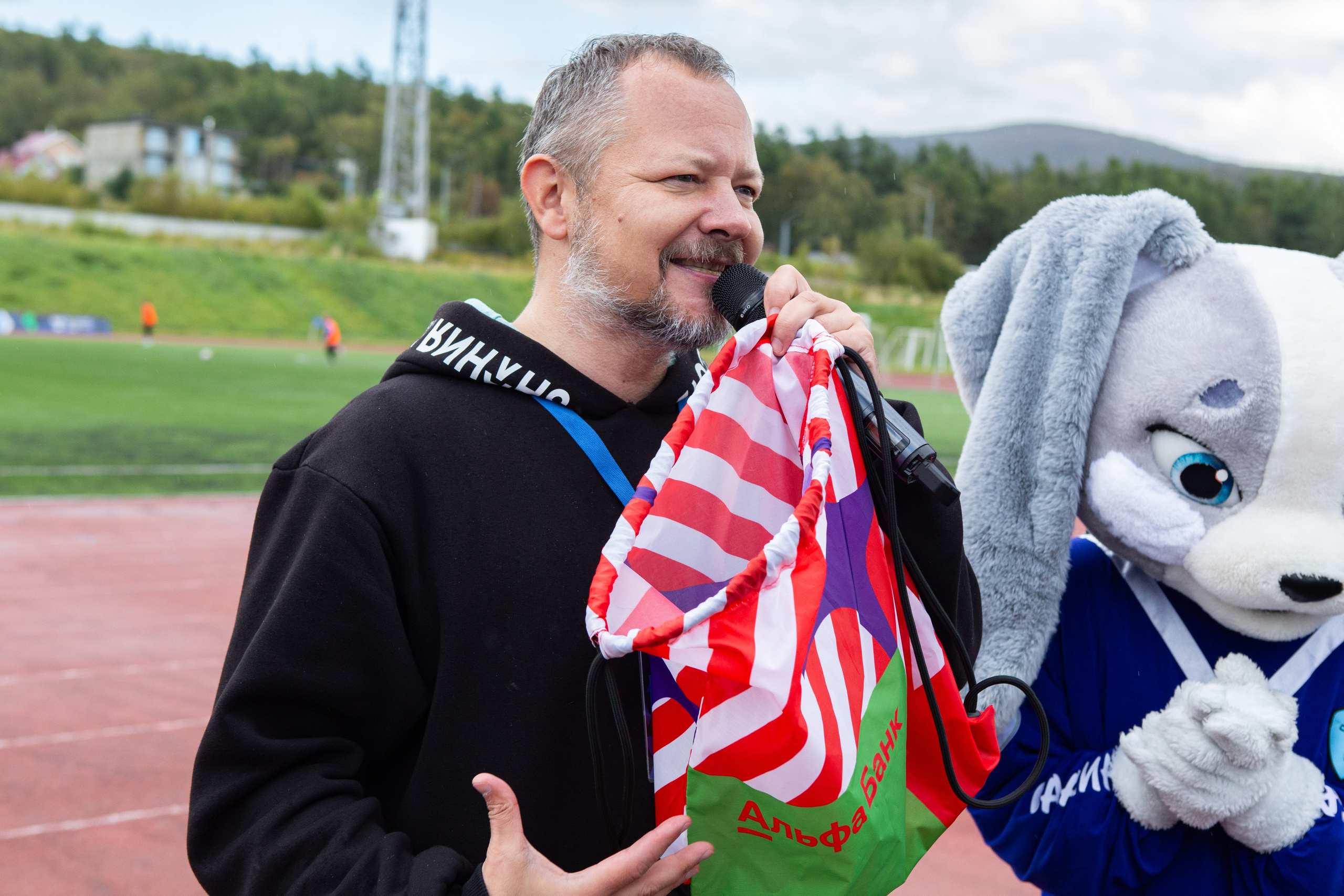 Матч юношеской футбольной лиги между командами СШ «Сахалин» и «СШОР № 1» (Комсомольск-на-Амуре). Кутузов Евгений Фотограф в Южно-Сахалинске