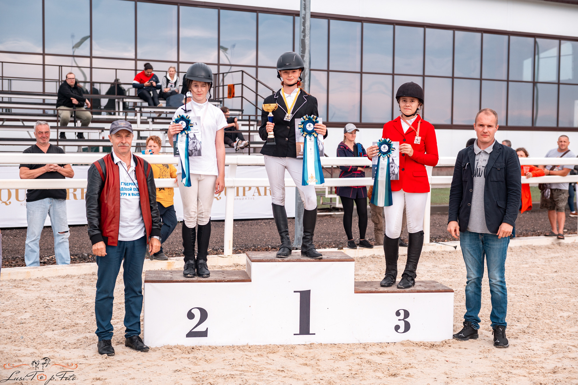 Конкур Equipark. Конный и фотограф с животными в Твери Топталова Люся