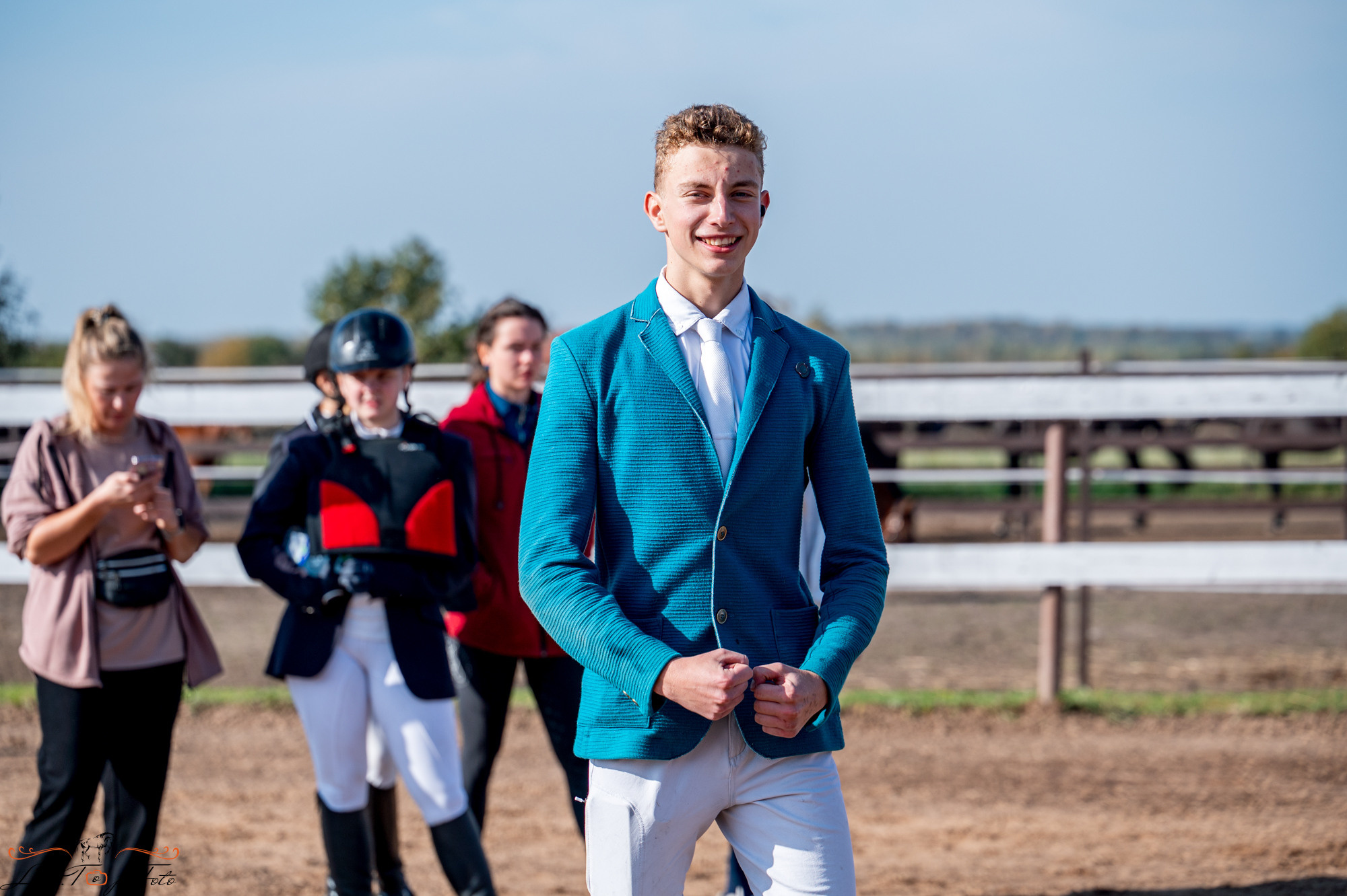 Осенний конкур в КК Резвая. Конный и фотограф с животными в Твери Топталова Люся