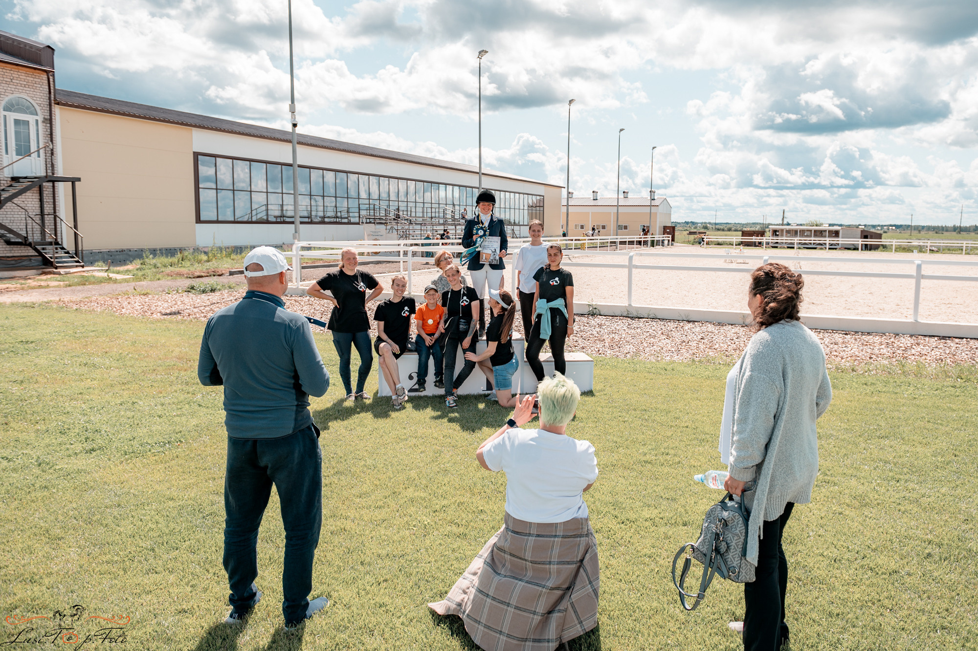 КК Equipark. Соревнования по выездке. Конный и фотограф с животными в Твери Топталова Люся