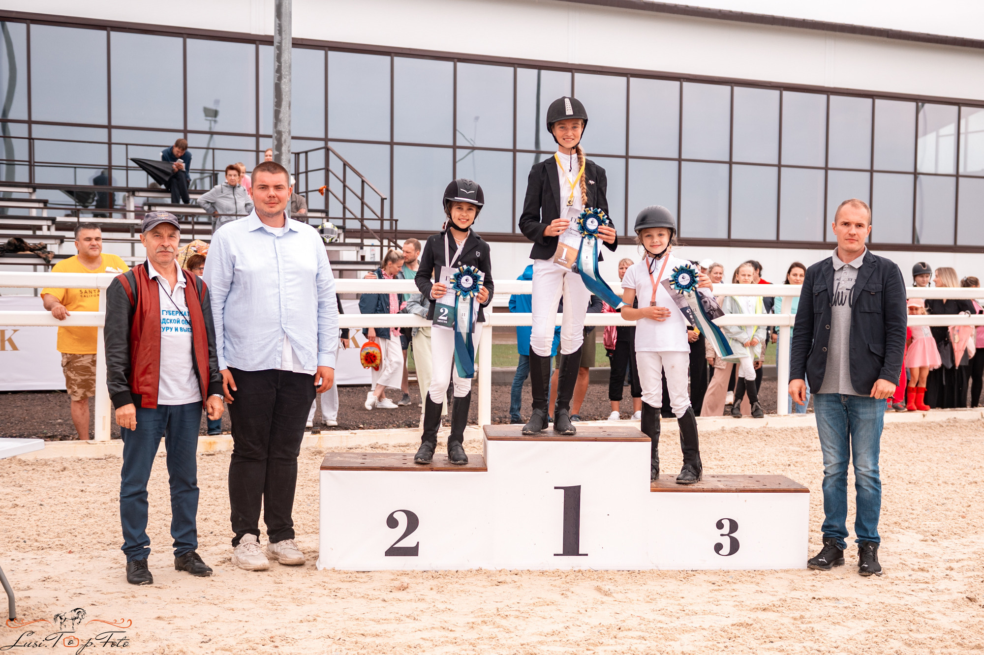 Конкур Equipark. Конный и фотограф с животными в Твери Топталова Люся