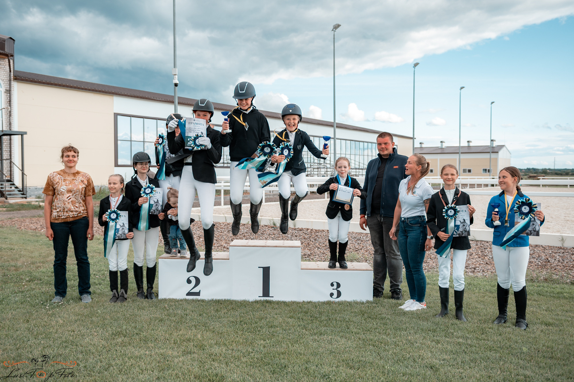 КК Equipark. Соревнования по выездке. Конный и фотограф с животными в Твери Топталова Люся