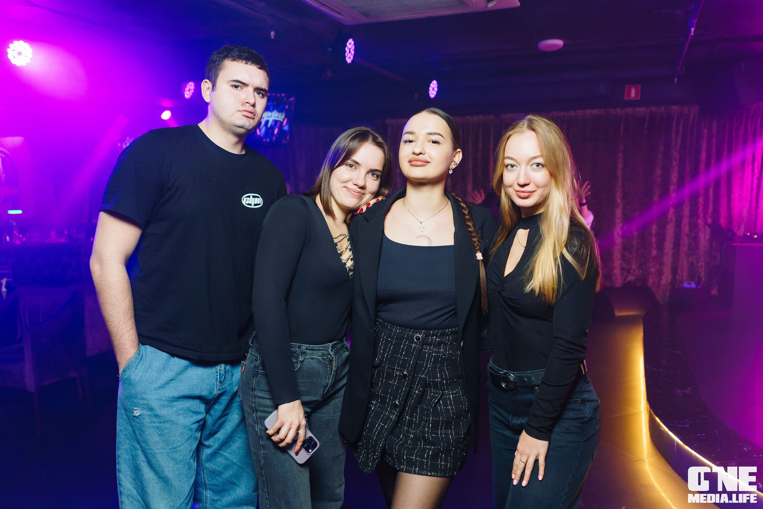 Фоторепортаж из караоке-клуба Эйфория. One Media Life: фоторепортажи, фотоотчеты с мероприятий и заведений