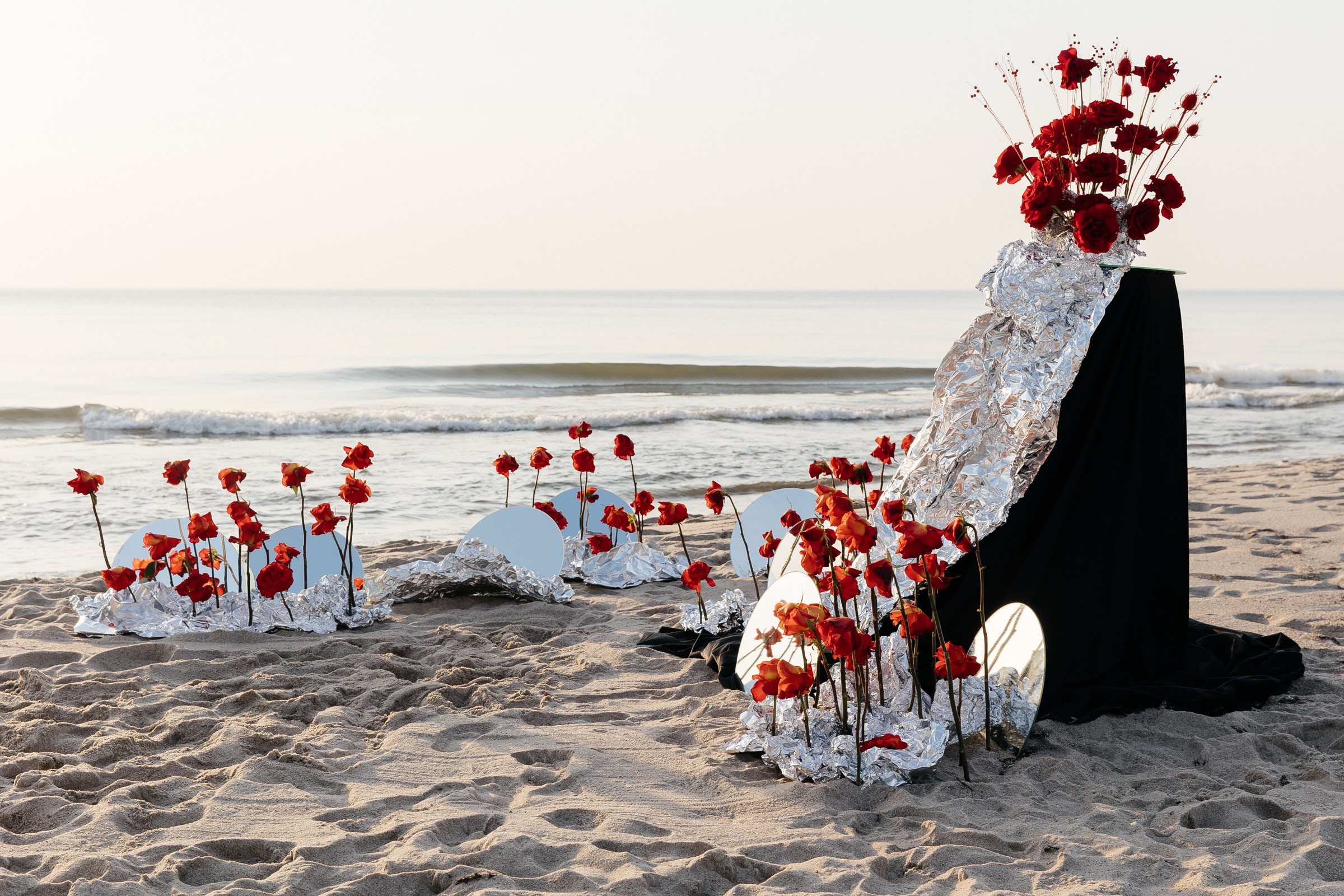 Свадебная фотосессия на пляже в Калининграде. Свадебный фотограф в Москве Элина Ларченкова. Фото, которые цепляют