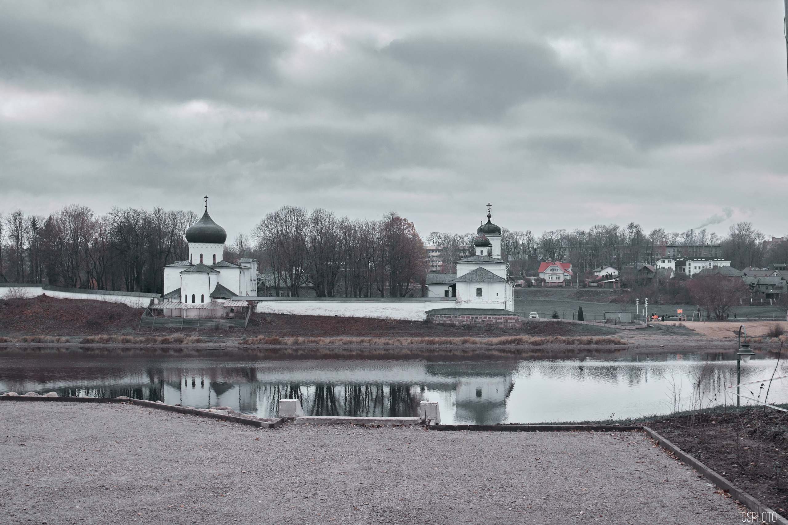 Псков. Ноябрь. Фотографъ Сергѣевъ. Поймать мгновеніе