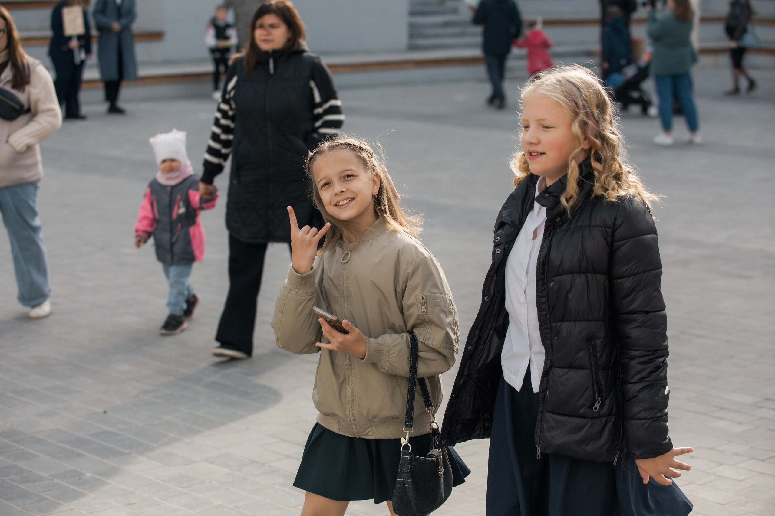 Наши услуги. Выпускные альбомы в Тюмени для школ, садов, вузов спортивных секций
