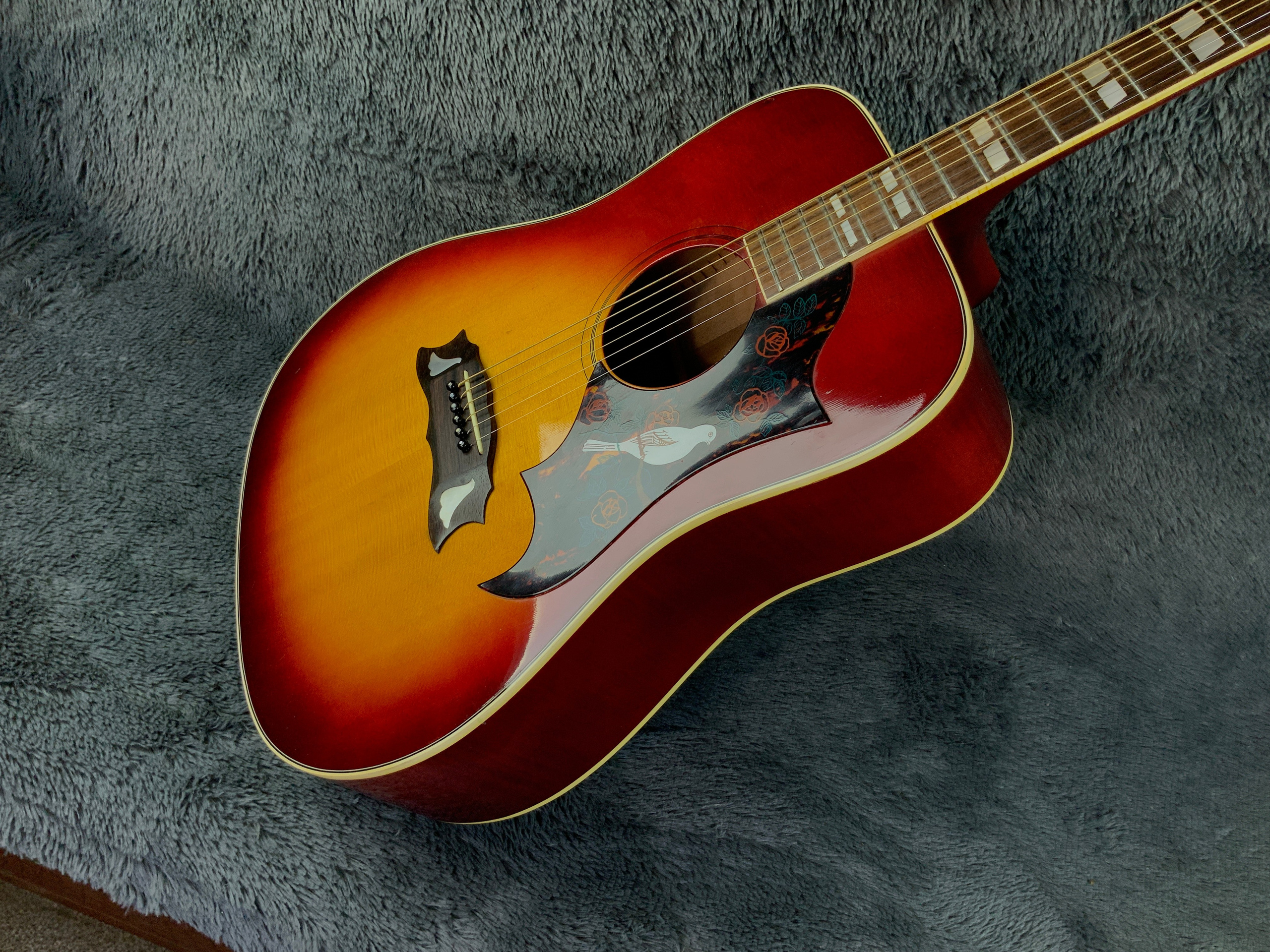 Canda-303 Fuji-Gen Gakki Greco-303 Gibson Dove