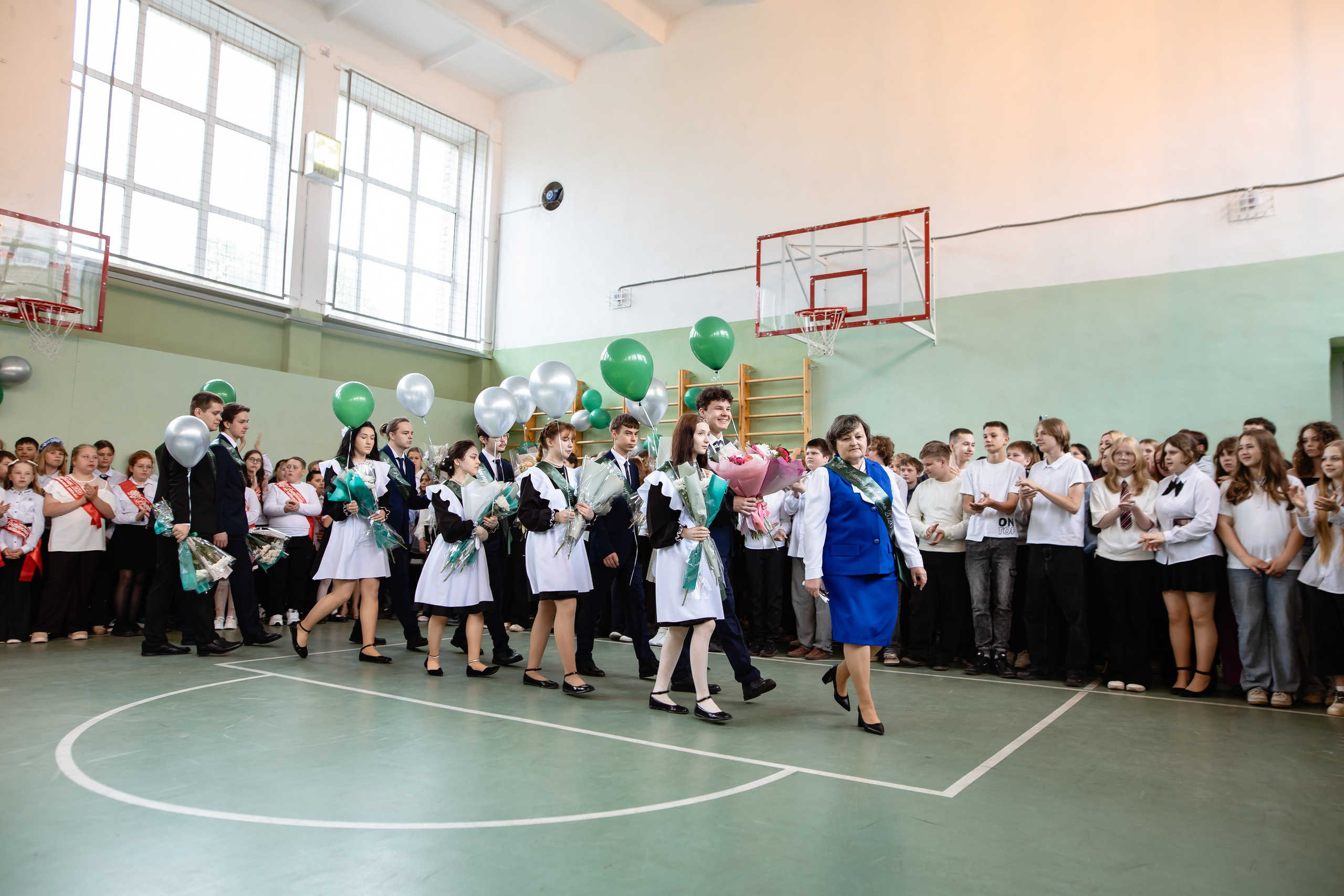 📸 Анонс Выпускного 11 и 9 класса, школа № 1, город Пошехонье. Фотограф Михаил Александров