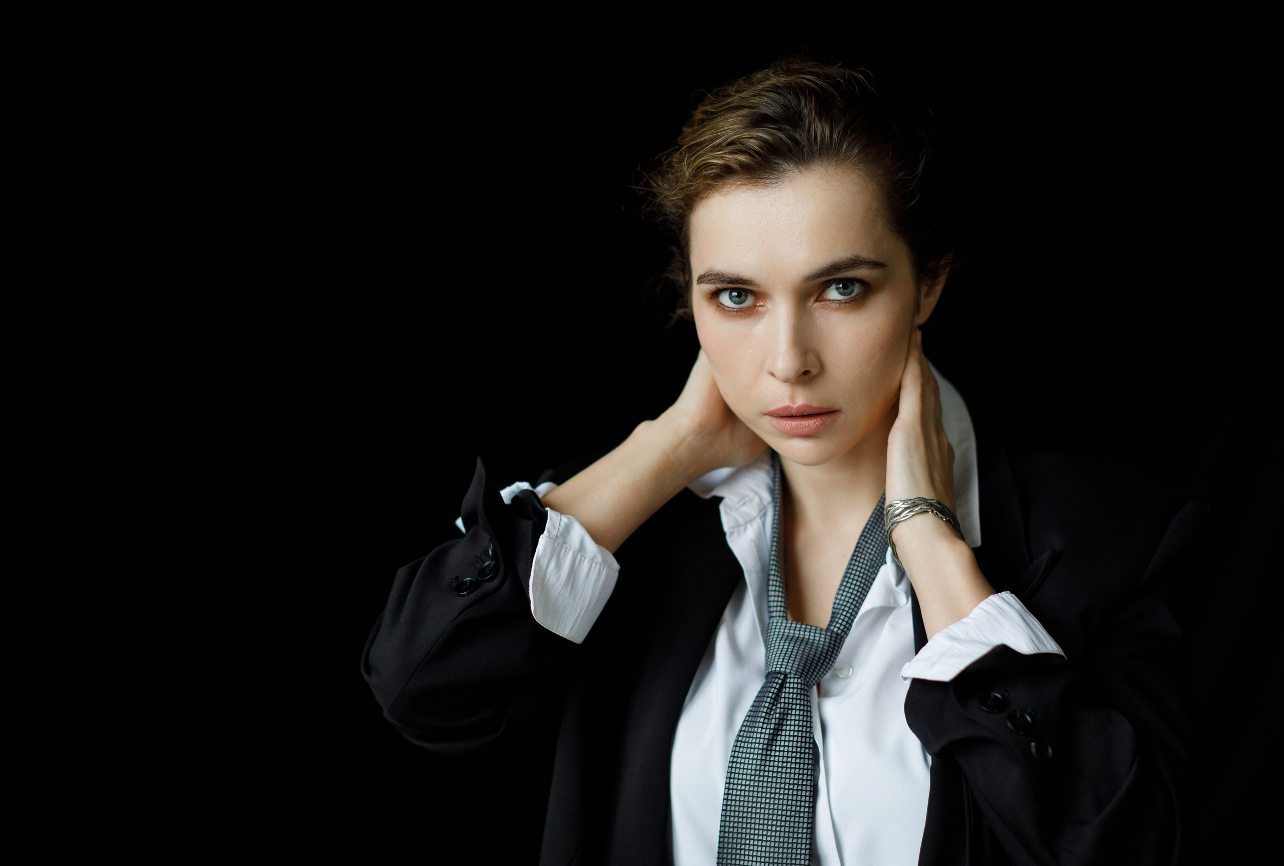 Сила и нежность. Фотосессия с актрисой Вероникой Нориной-Дорохиной. Фотограф-стилист в Москве Юлия Герман