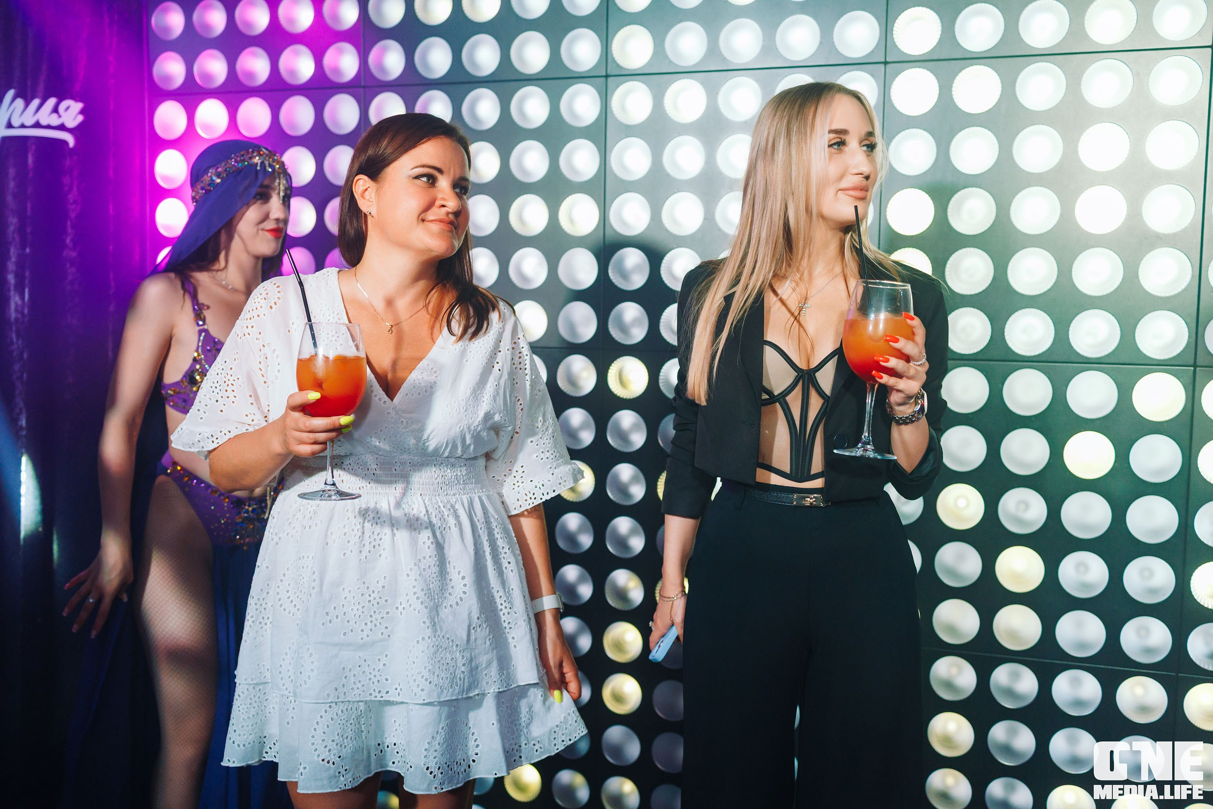 Фоторепортаж из караоке-клуба Эйфория. One Media Life: фоторепортажи, фотоотчеты с мероприятий и заведений