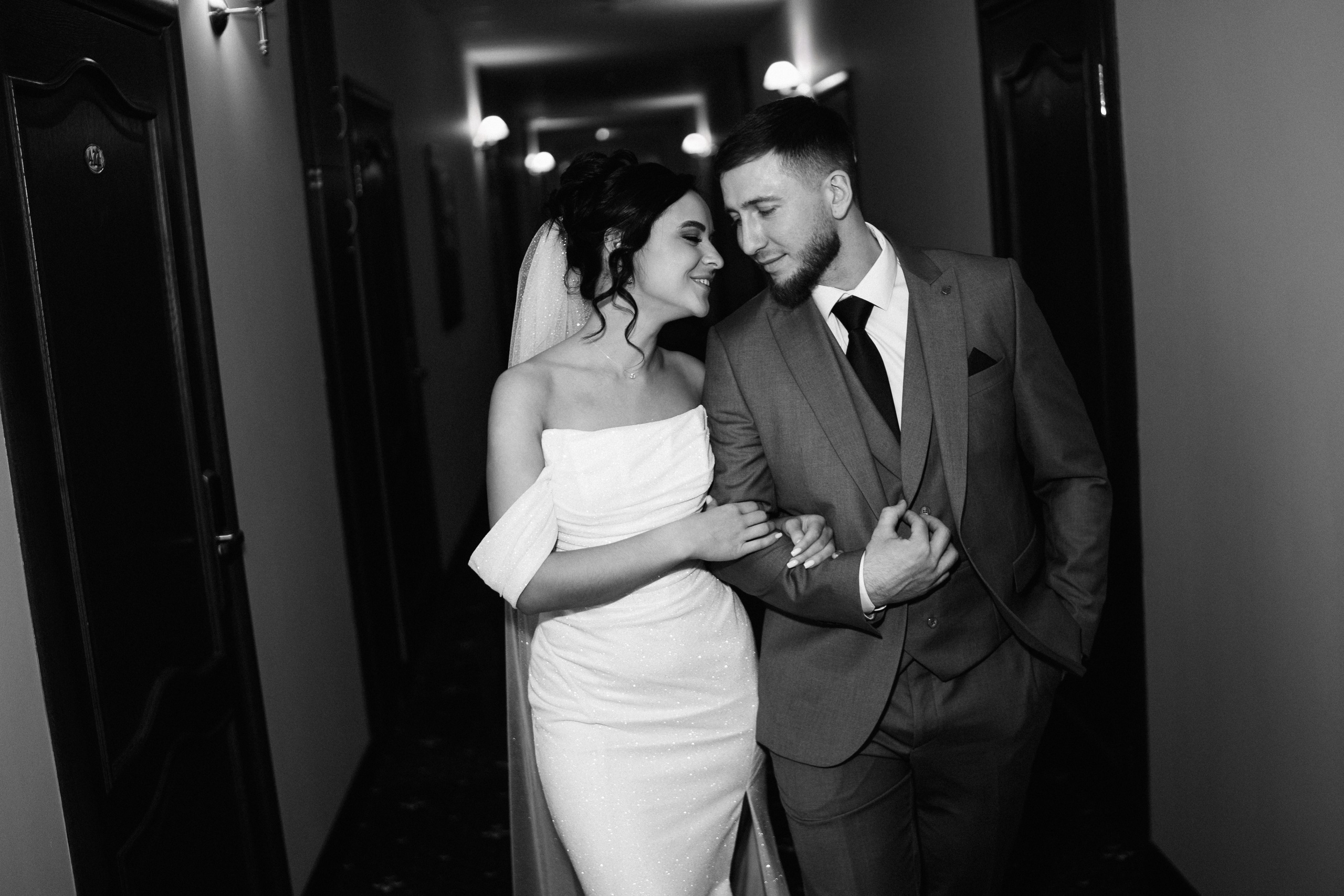 ГОСТИНИЦА АГИДЕЛЬ, ФОТОСТУДИЯ МОНОХРОМ, РЕСТОРАН ПРАВДА ХОЛЛ, ВЕДУЩИЙ АНДРЕЙ ОГНЕВ УФА