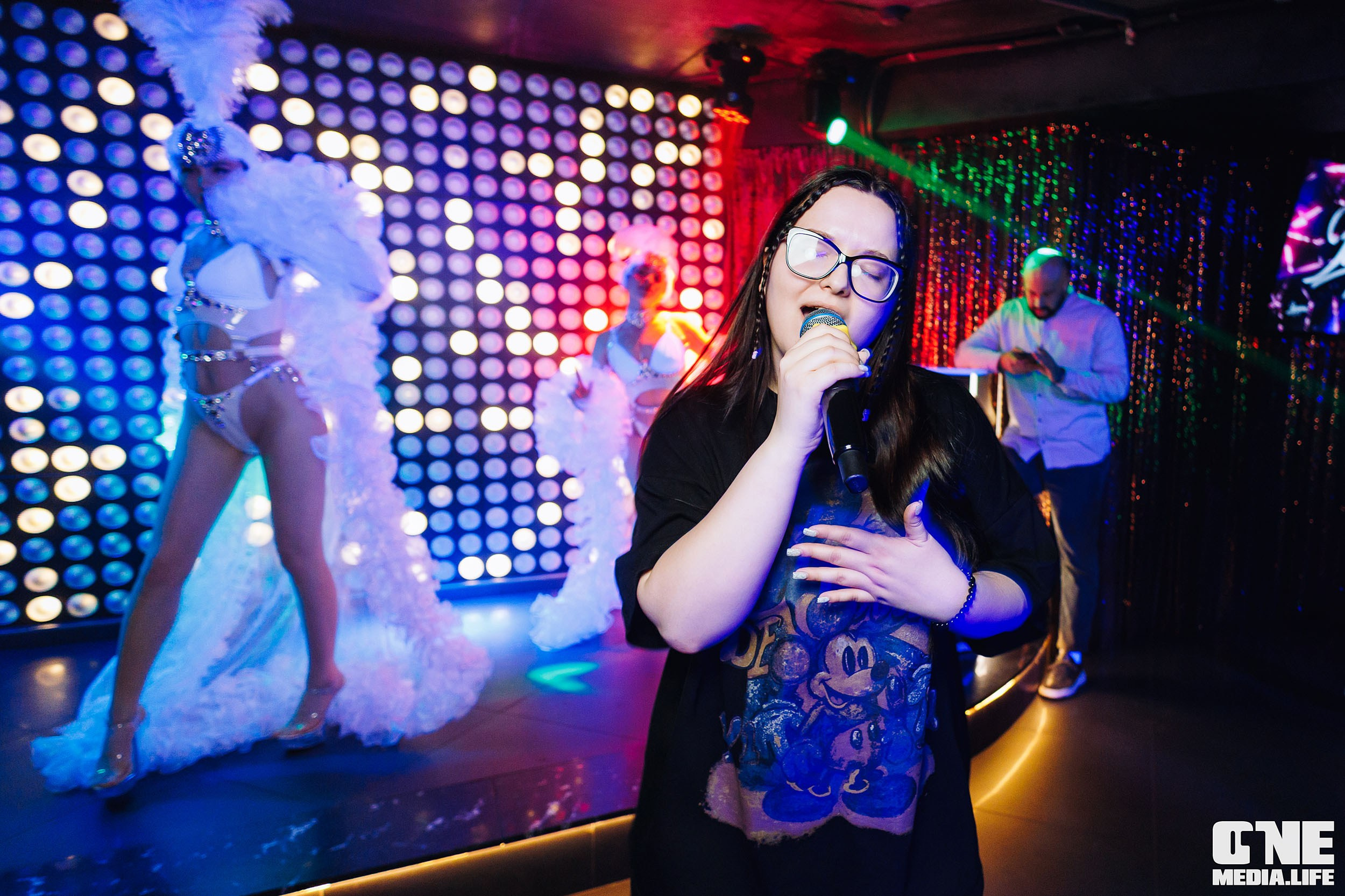 Фоторепортаж из караоке-клуба Эйфория. One Media Life: фоторепортажи, фотоотчеты с мероприятий и заведений