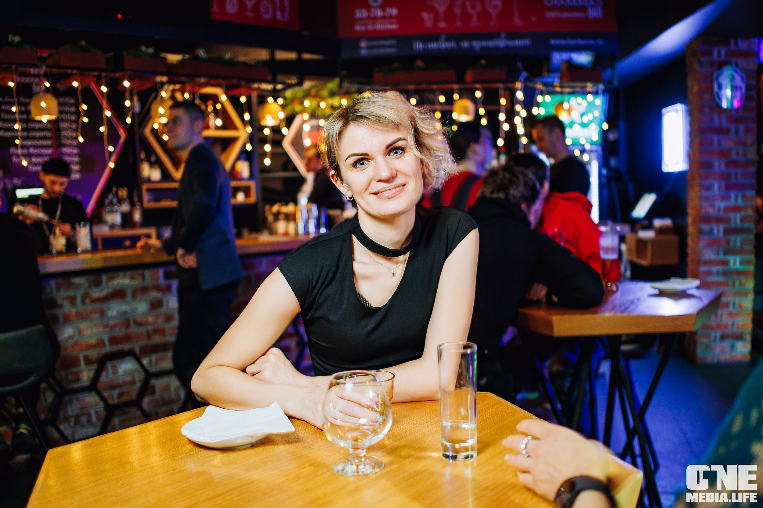 Фоторепортаж из бара Барре. One Media Life: фоторепортажи, фотоотчеты с мероприятий и заведений