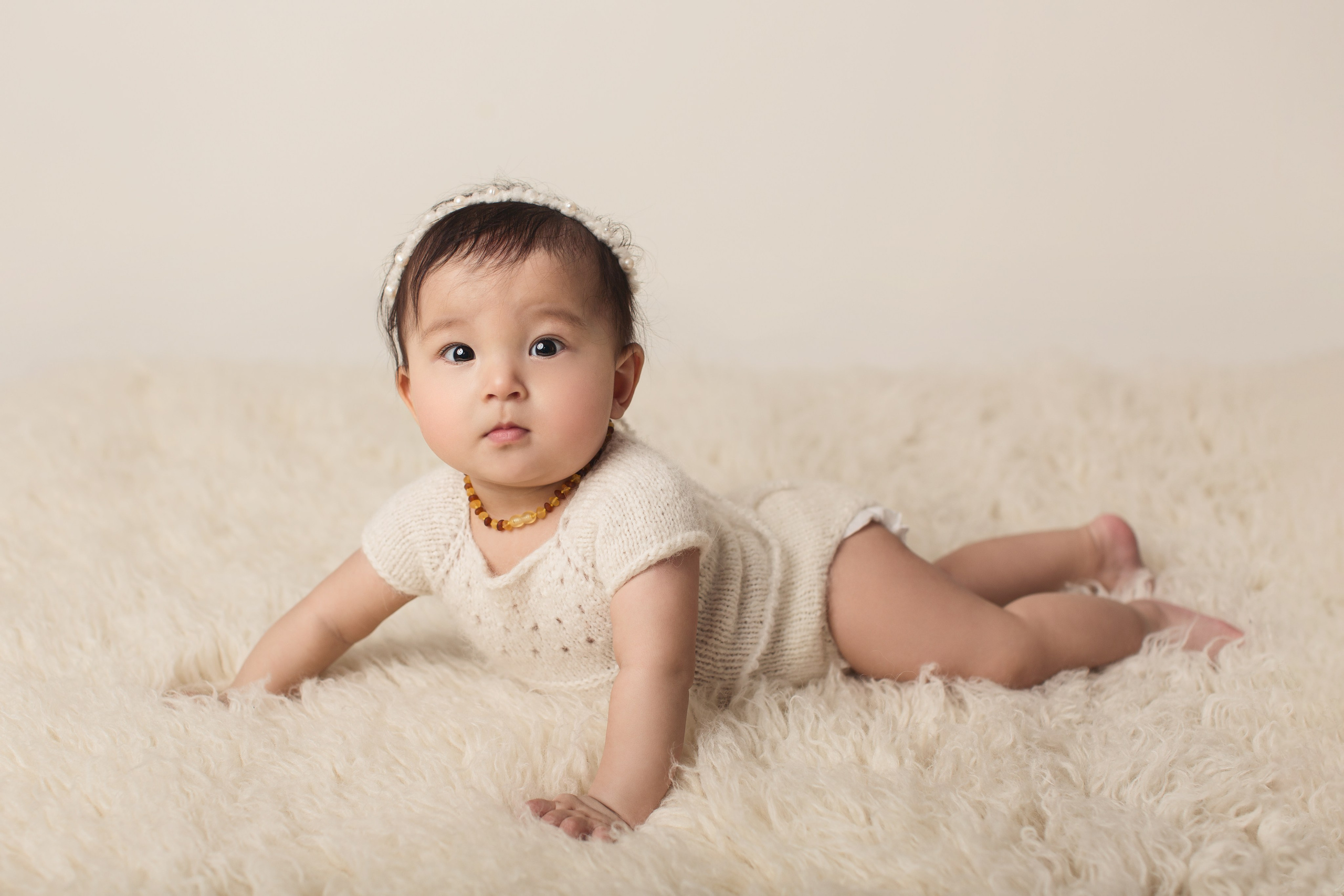 Малыши 4-12 месяцев. Фотограф беременности, новорождённых и деток до года в Актау