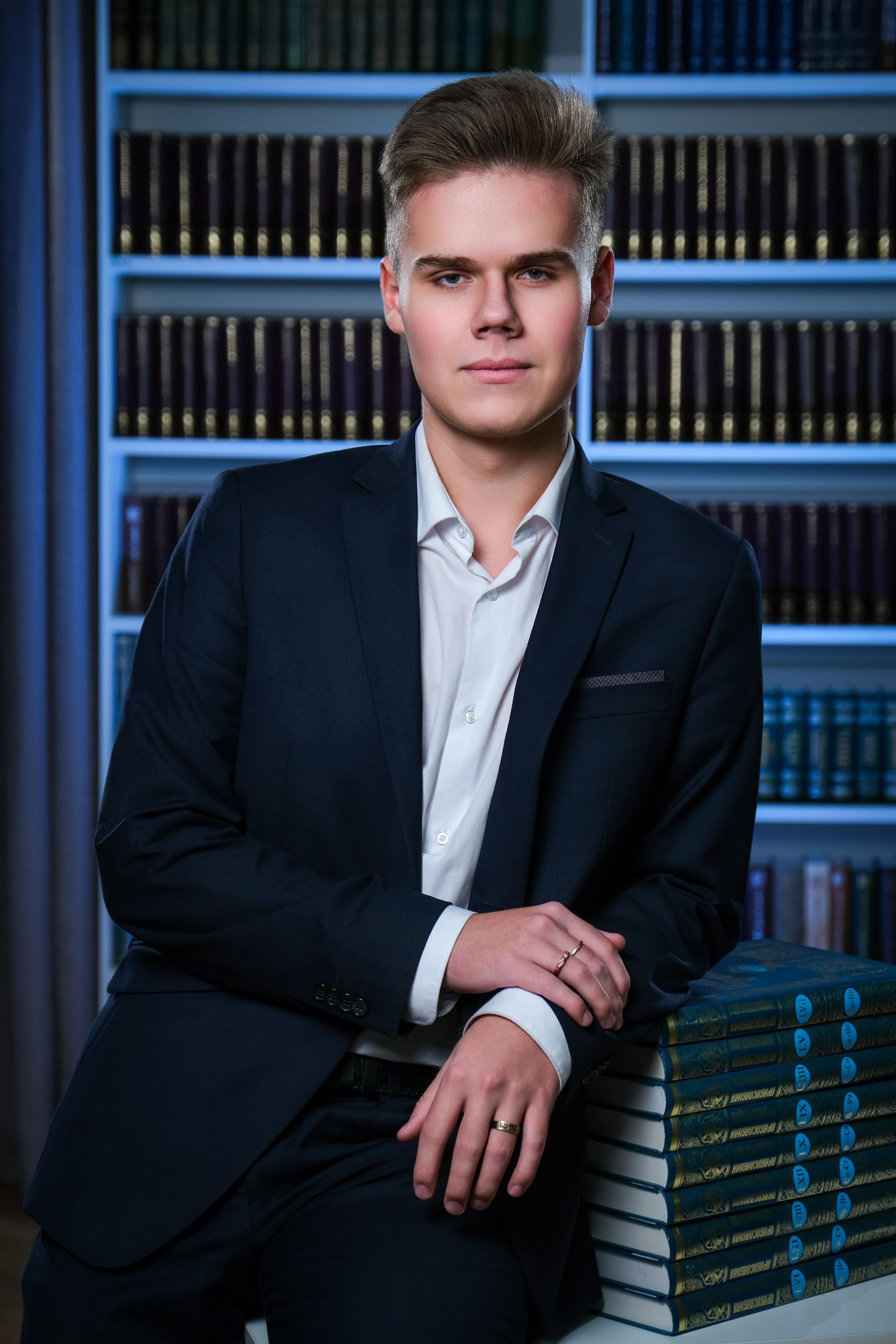 Фотосессия Портрет в школьной библиотеке