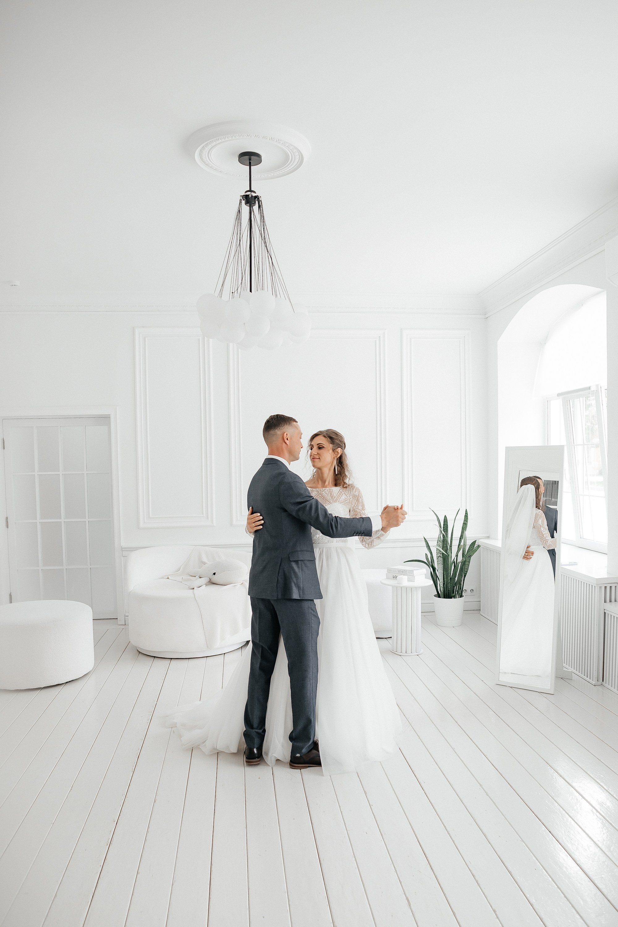 Фотостудии и пространства Перми для свадебной фотосессии. Свадебный фотограф Пермь