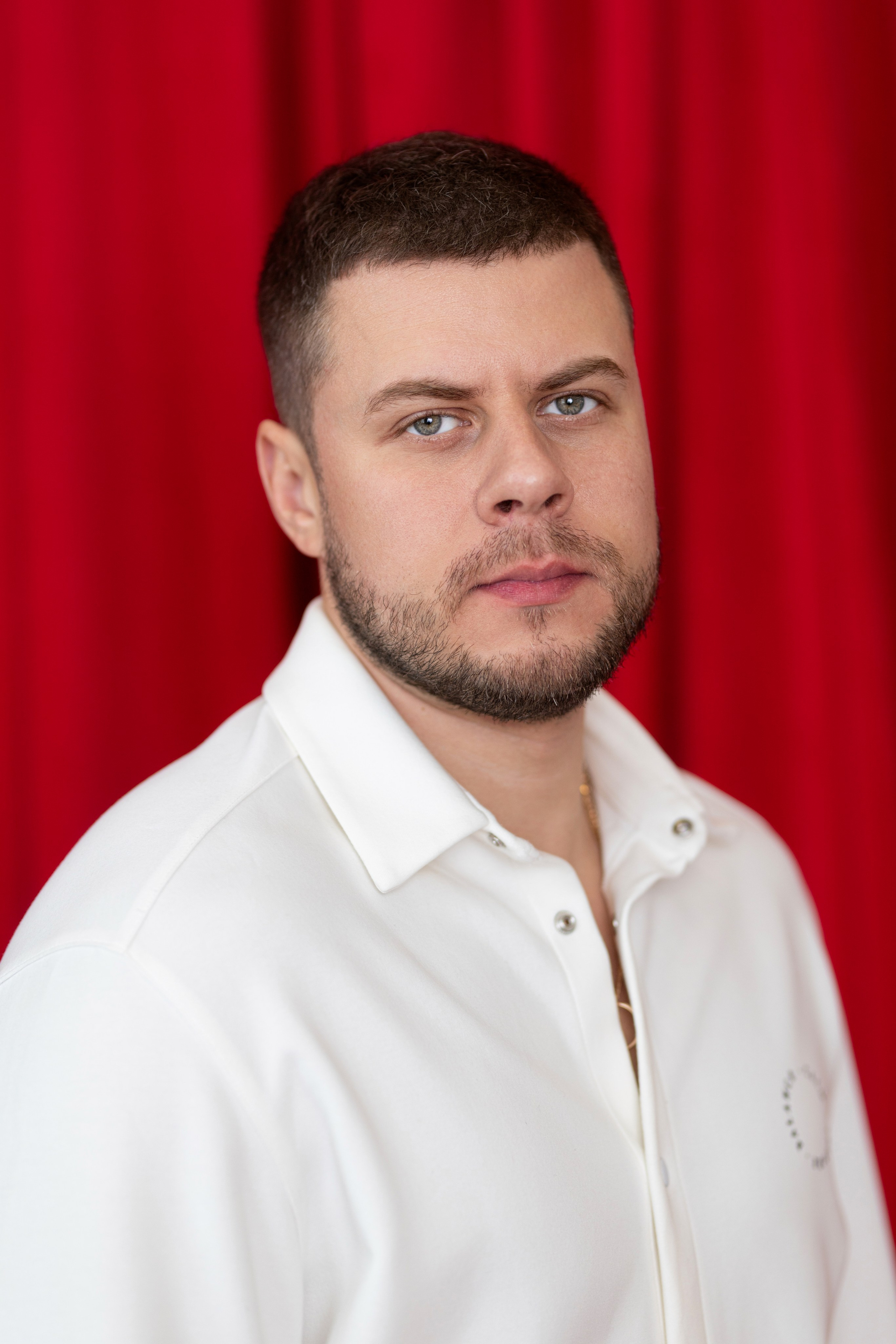 Семейная съемка для Яны и Дани в интерьере. Дмитрий Шульгин, портретный фотограф в Воронеже