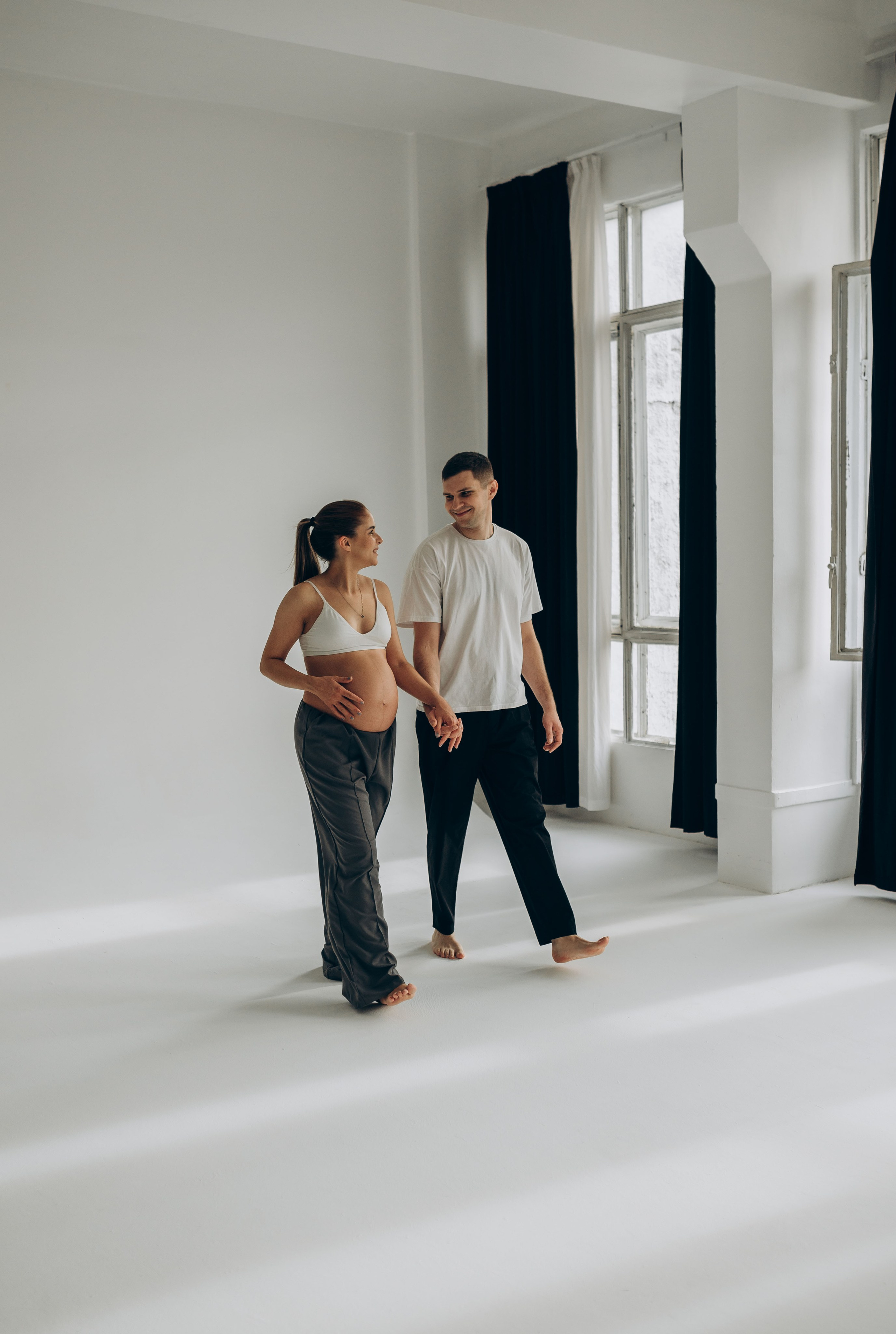 Фотосессия беременности в студии. Семейный фотограф в Домодедово и Москве Елена Пичугина