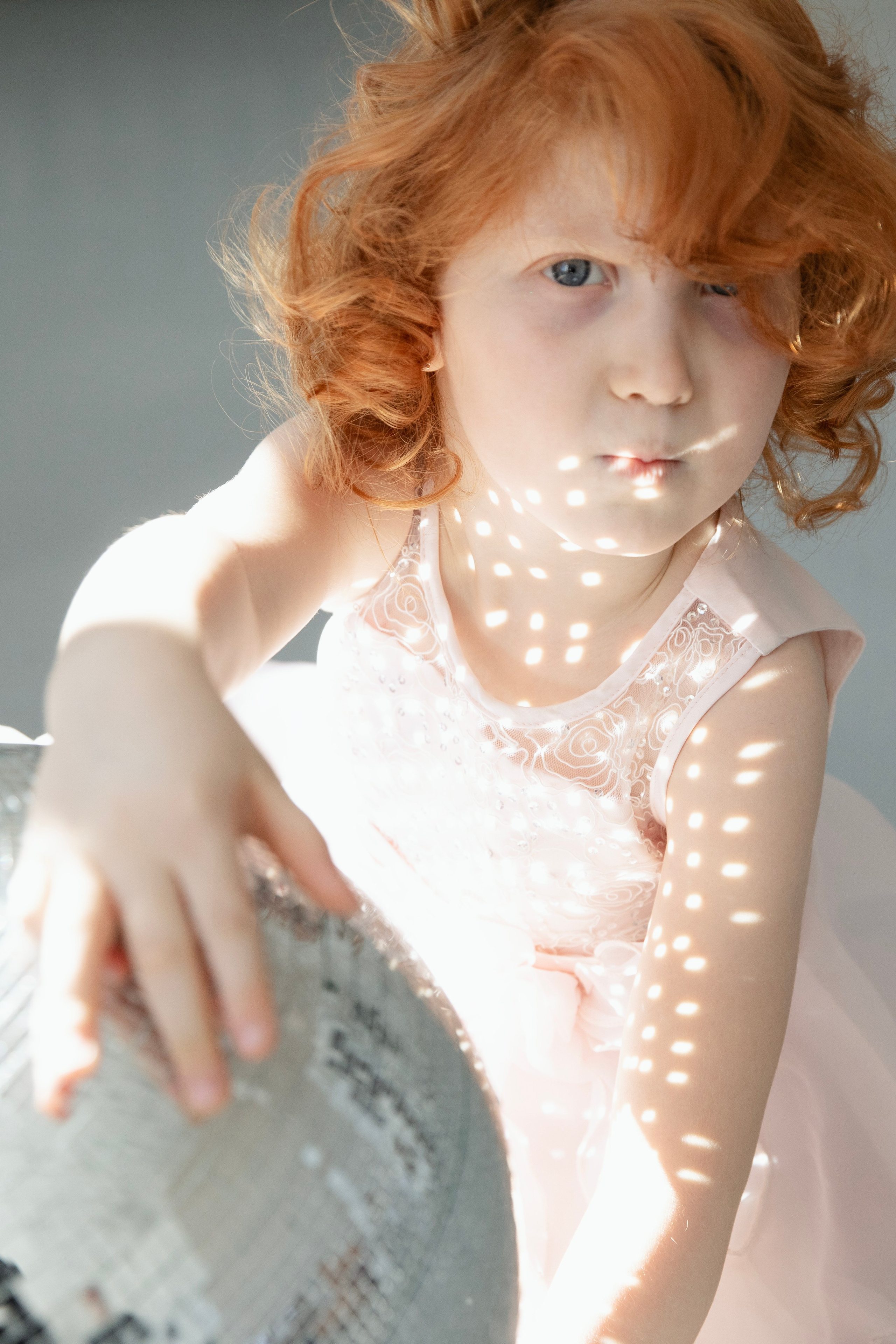 Съемка Софа и дискошар в студии. Фотограф новорожденных, детский фотограф Москва.Семейная съемка Москва. Семенова Анна