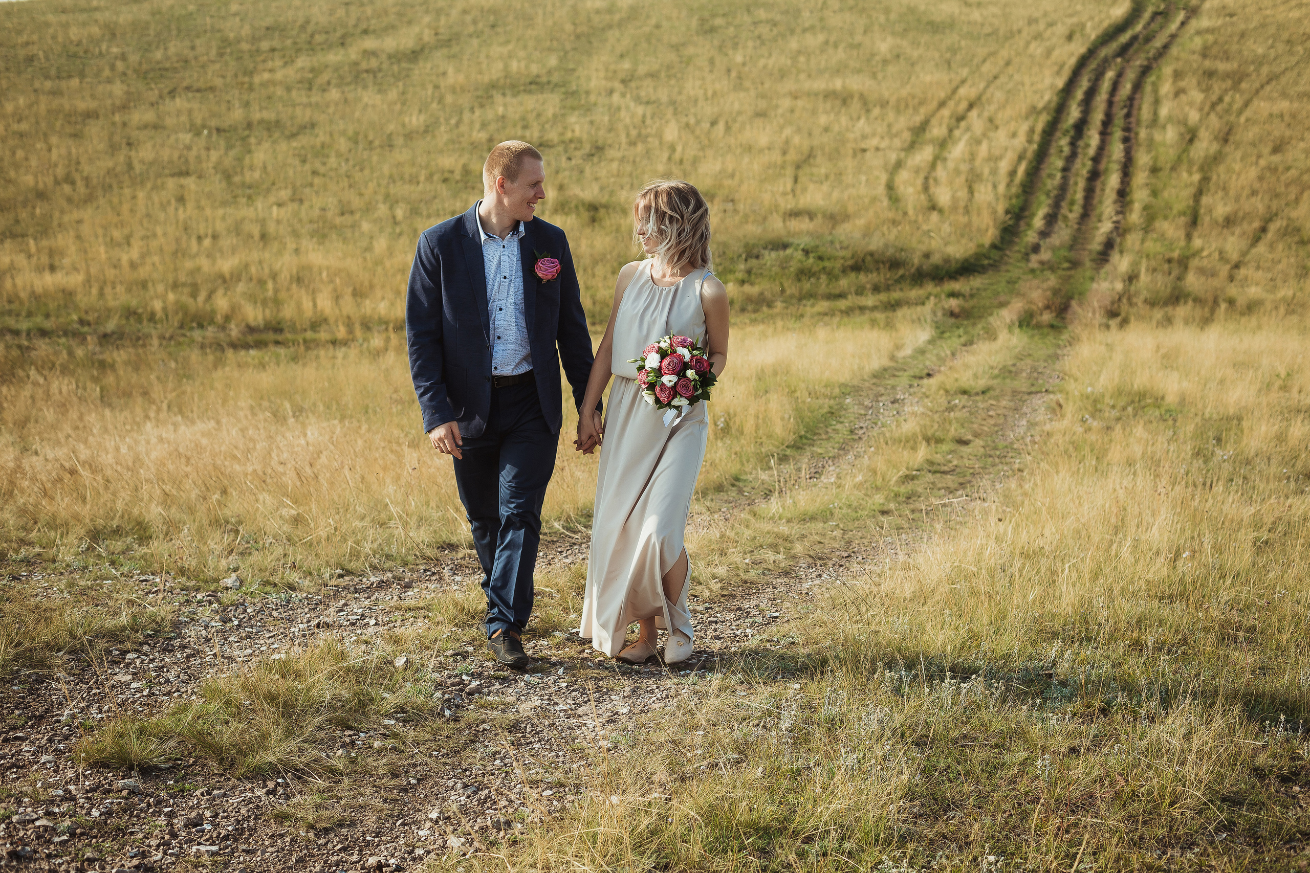 Свадебный, семейный и детский фотограф в г. Абакан респ. Хакасия Любов