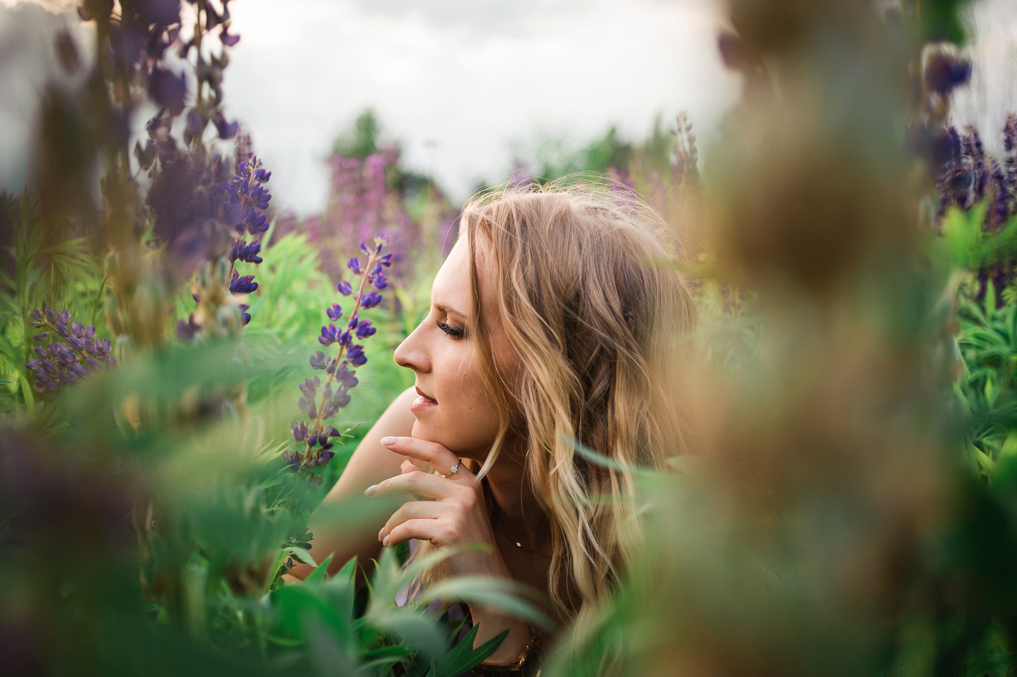 Прогулка с Алиной в цветущих полях. Семейный и женский фотограф Красноярск Екатерина Пусенкова