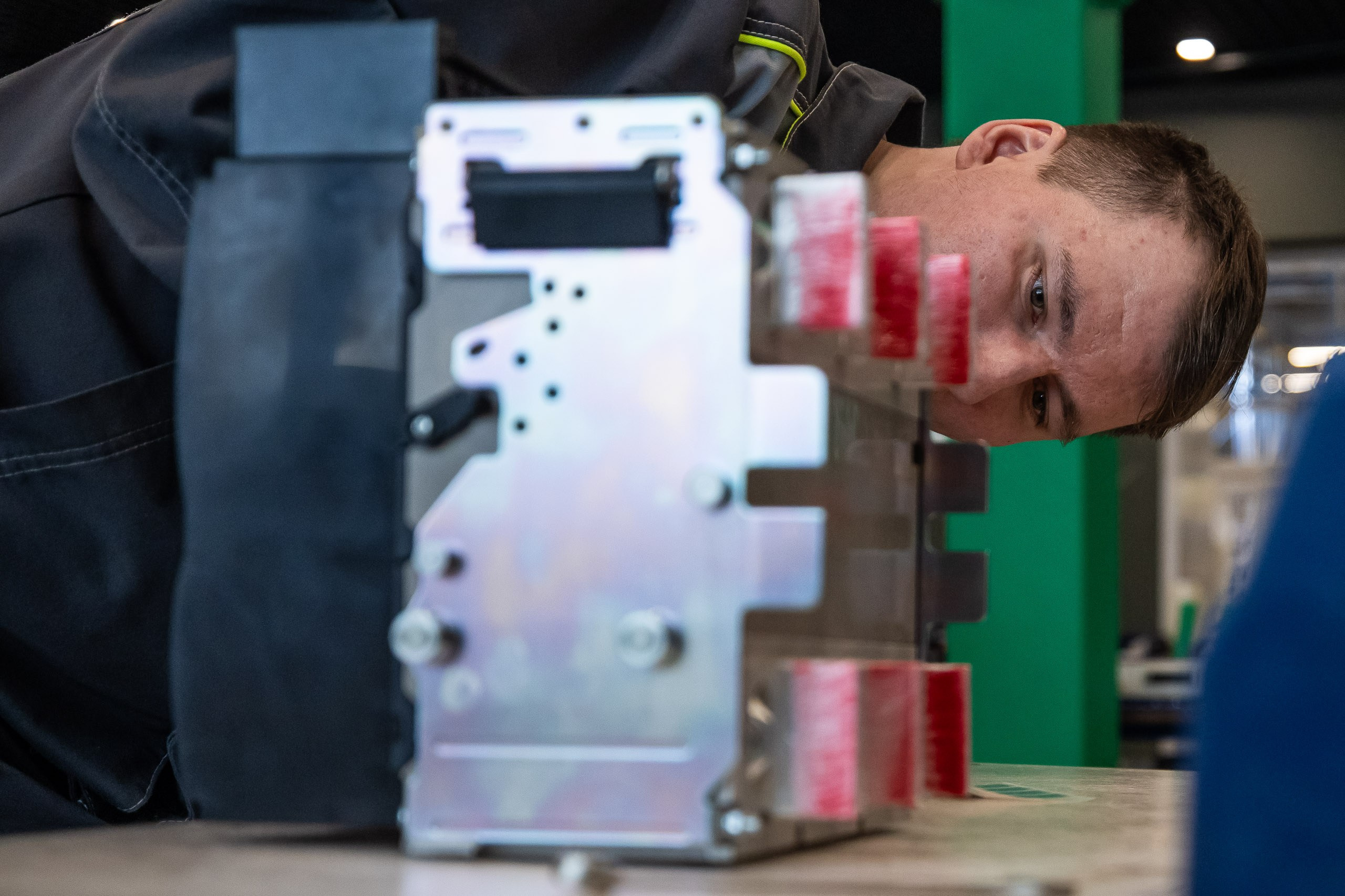 Съмка завода электрооборудования. Промышленный фотограф, фоторепортаж, Россия