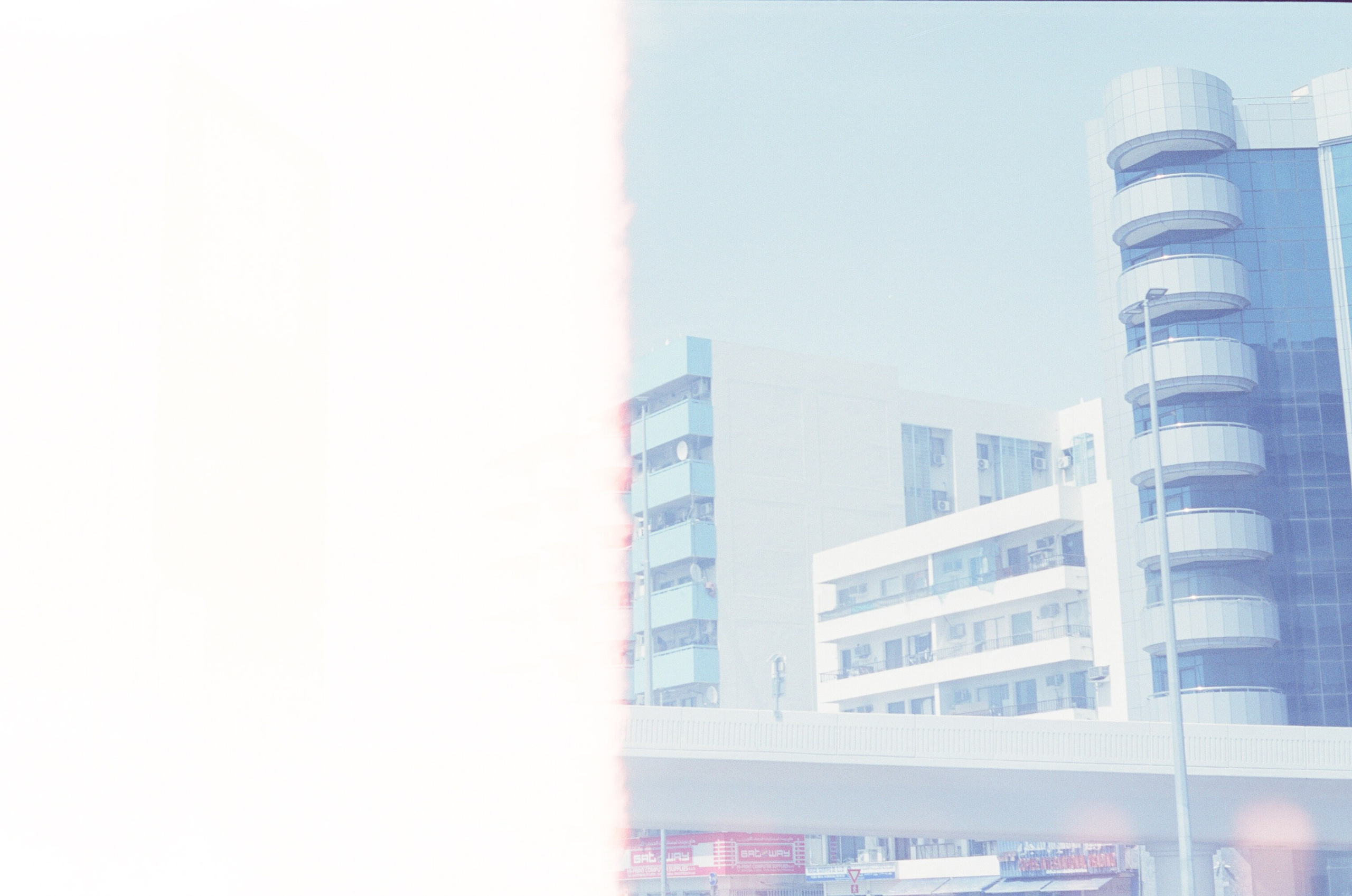 Dubai \ may 2024 \ film 35 mm. Коммерческий Фотограф Виктор Фоменых