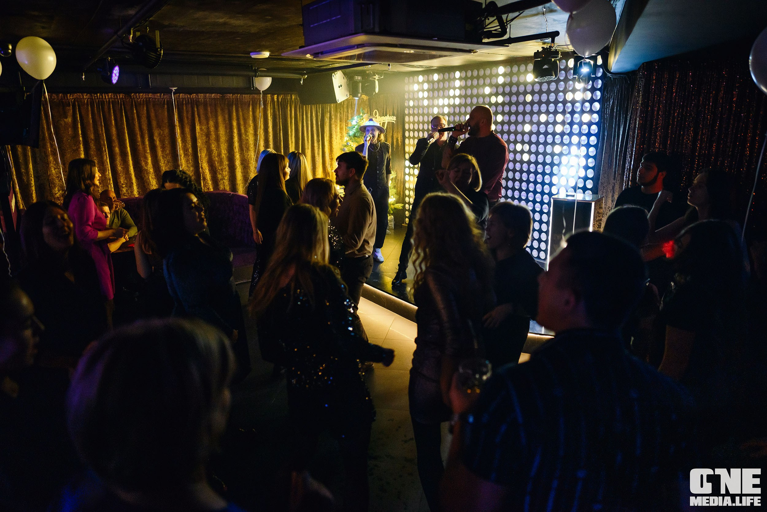 Фоторепортаж из караоке-клуба Эйфория. One Media Life: фоторепортажи, фотоотчеты с мероприятий и заведений