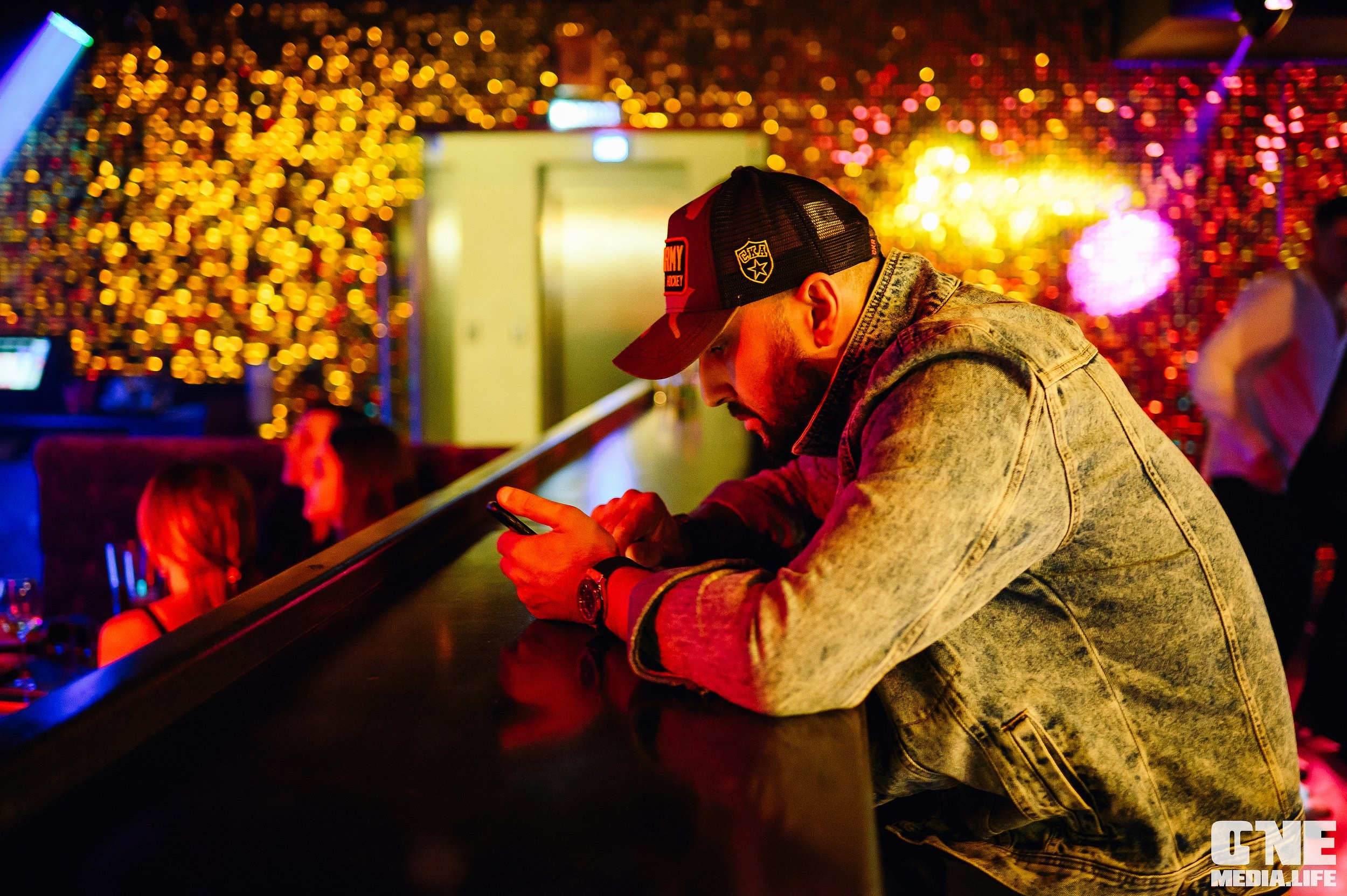 Фоторепортаж из караоке-клуба Эйфория. One Media Life: фоторепортажи, фотоотчеты с мероприятий и заведений