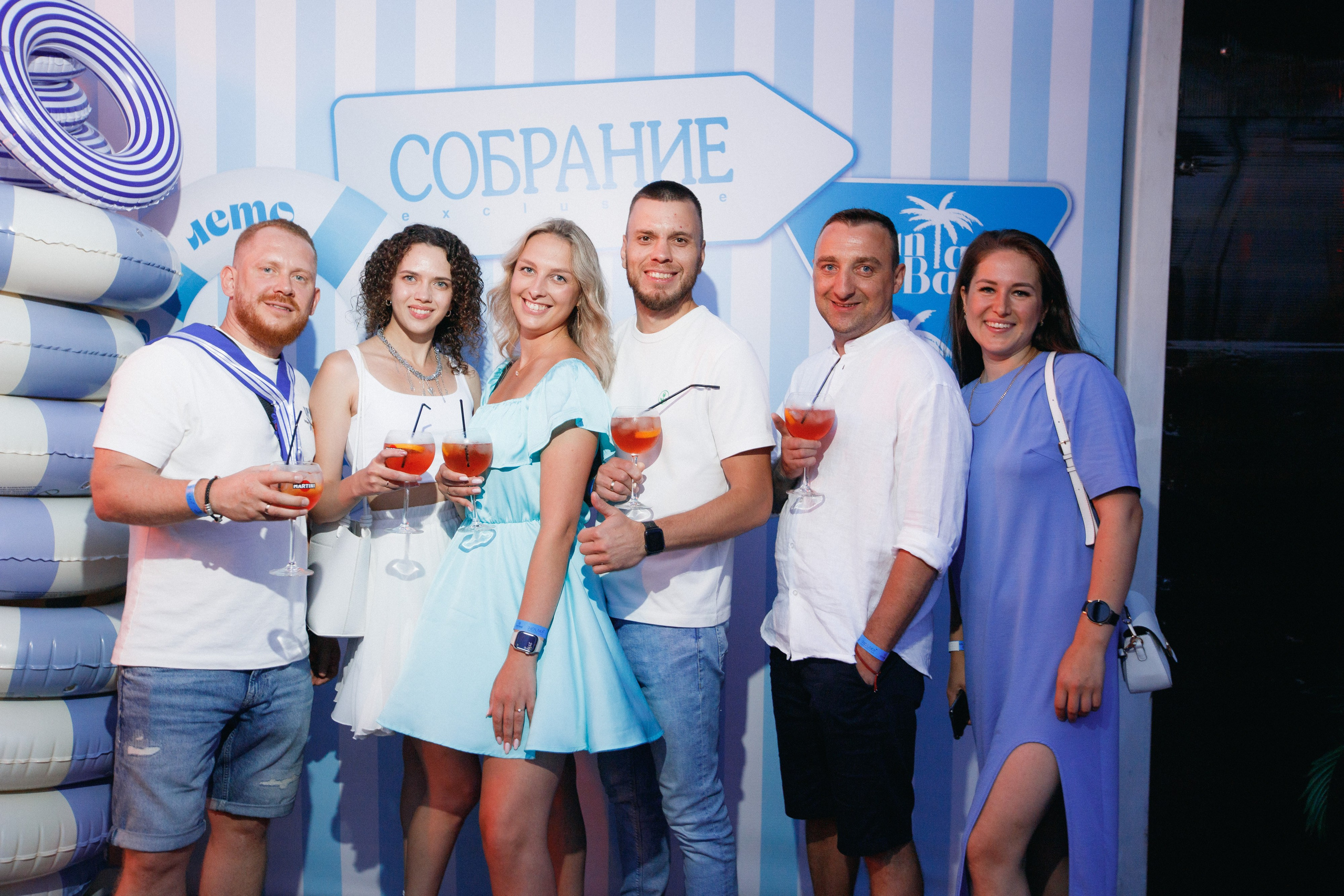 СОБРАНИЕ — ПРЕЗЕНТАЦИЯ НОВОГО НОМЕРА. СВОИ. ФОТООТЧЕТЫ-СОБЫТИЯ-МЕСТА