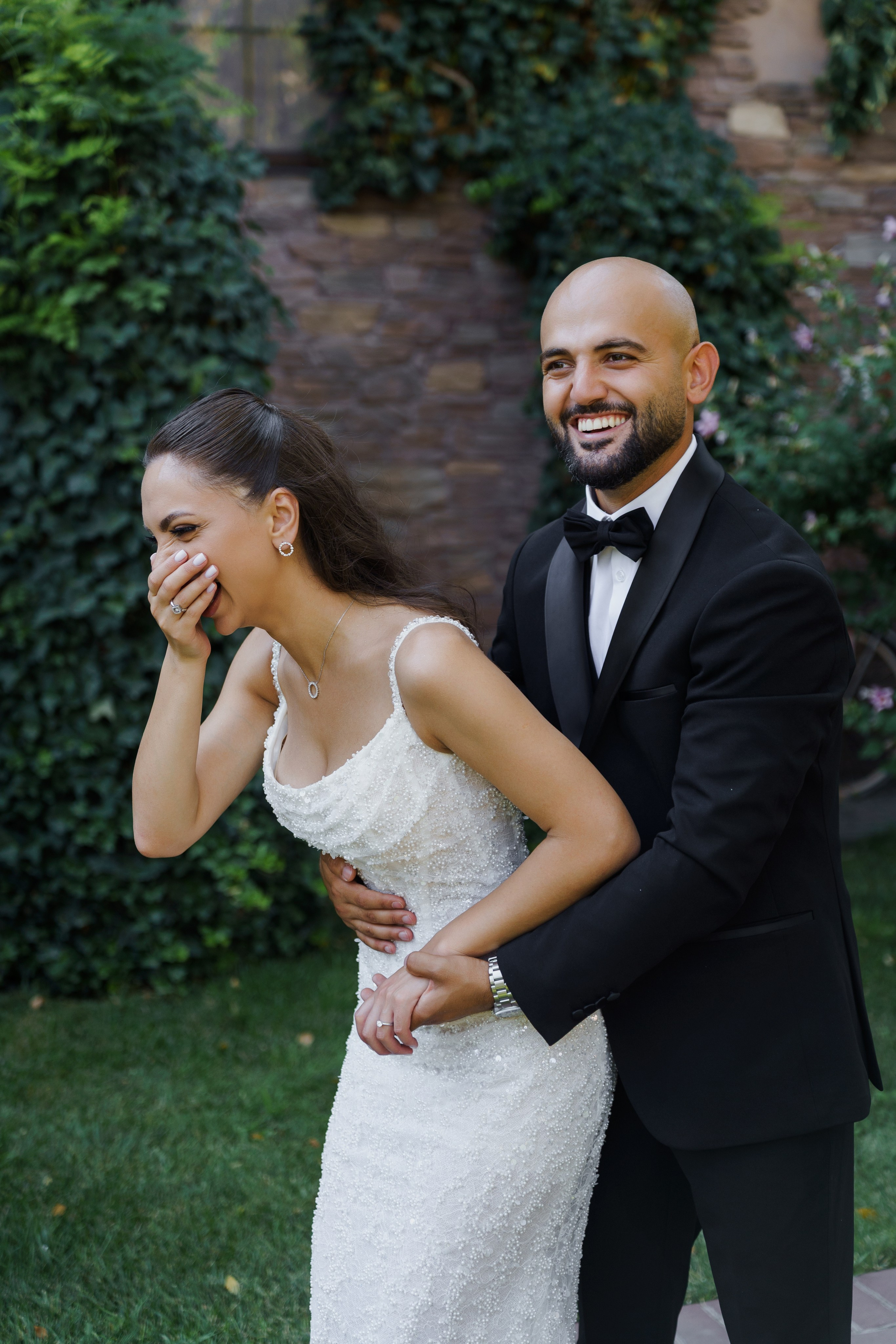 Сватовство в Краснодаре от лучших свадебных фотографов и операторов ТВИНС СТУДИО. ТВИНС СТУДИО — лучшие свадебные фотографы и видеографы в Краснодаре