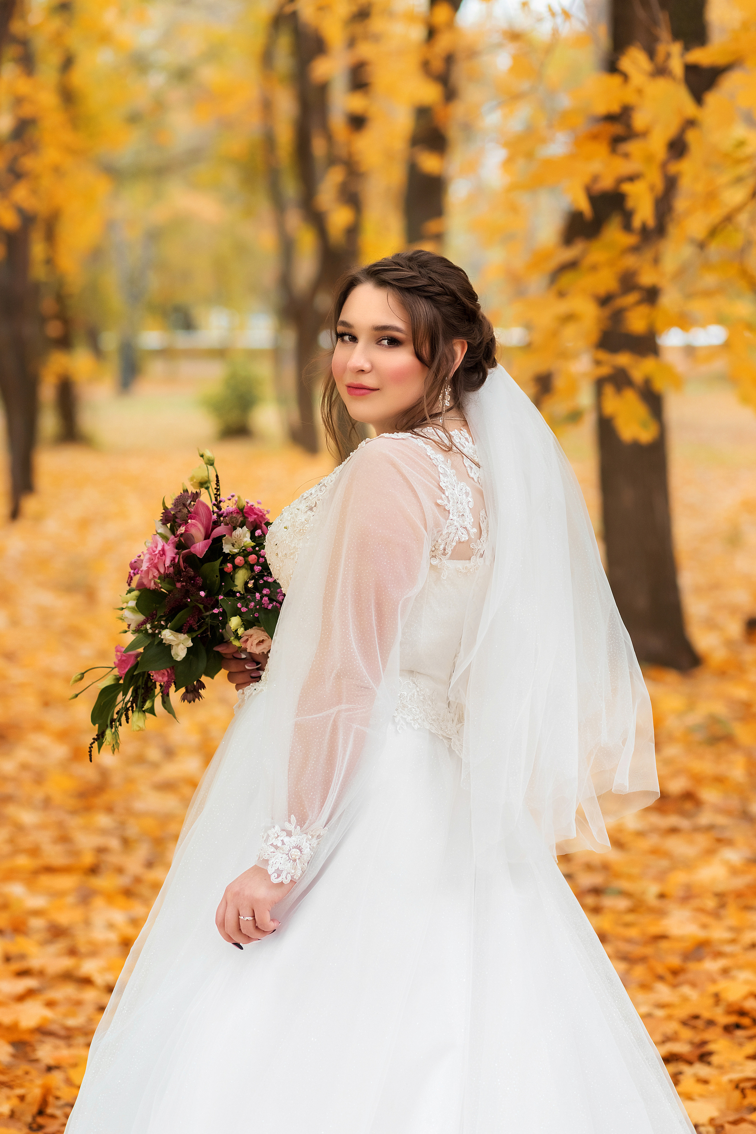 Красивая осенняя прогулка Ирины и Владимира. Фотограф в Самарской области Елизавета Чагеева