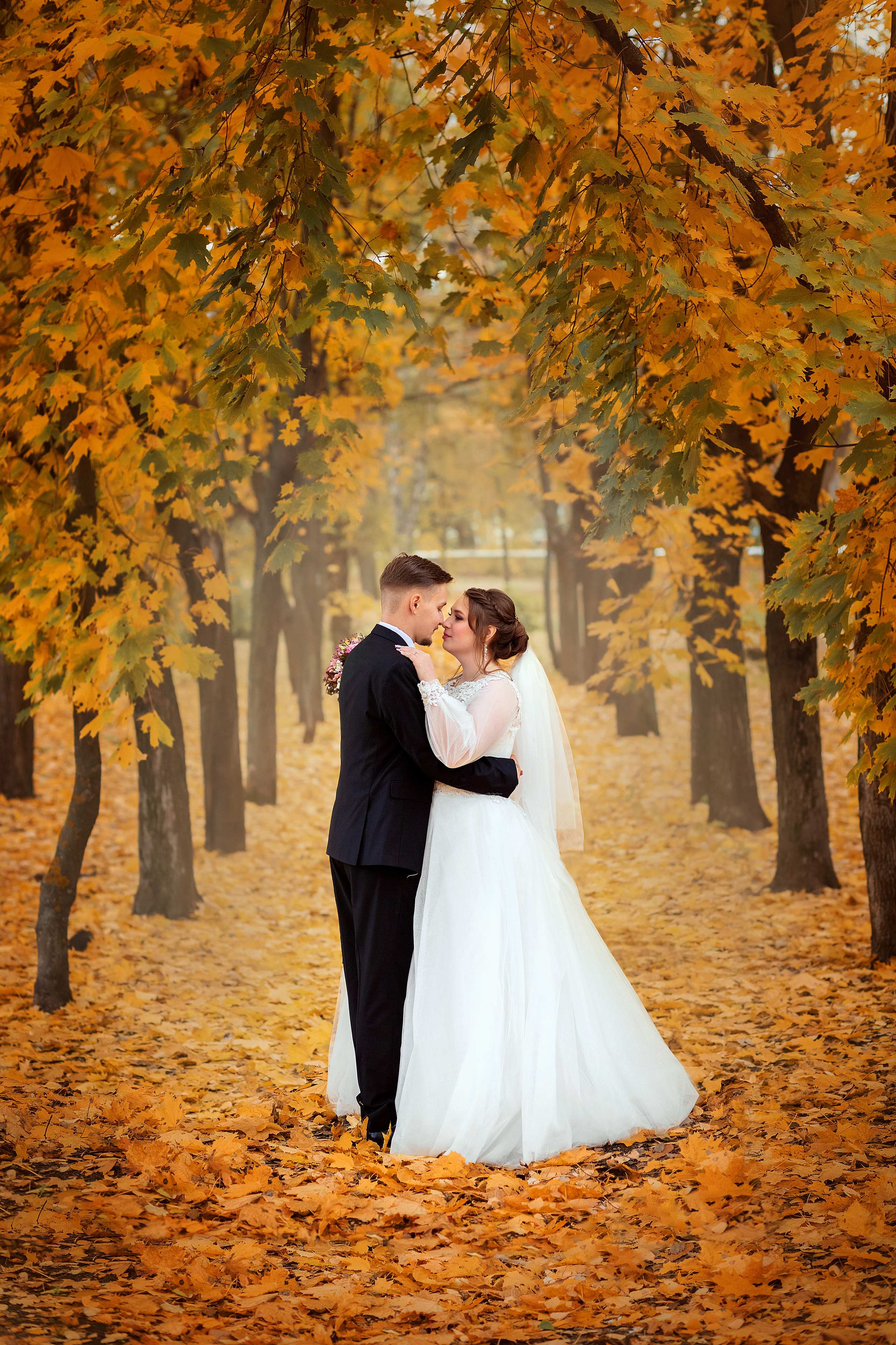 Красивая осенняя прогулка Ирины и Владимира. Фотограф в Самарской области Елизавета Чагеева