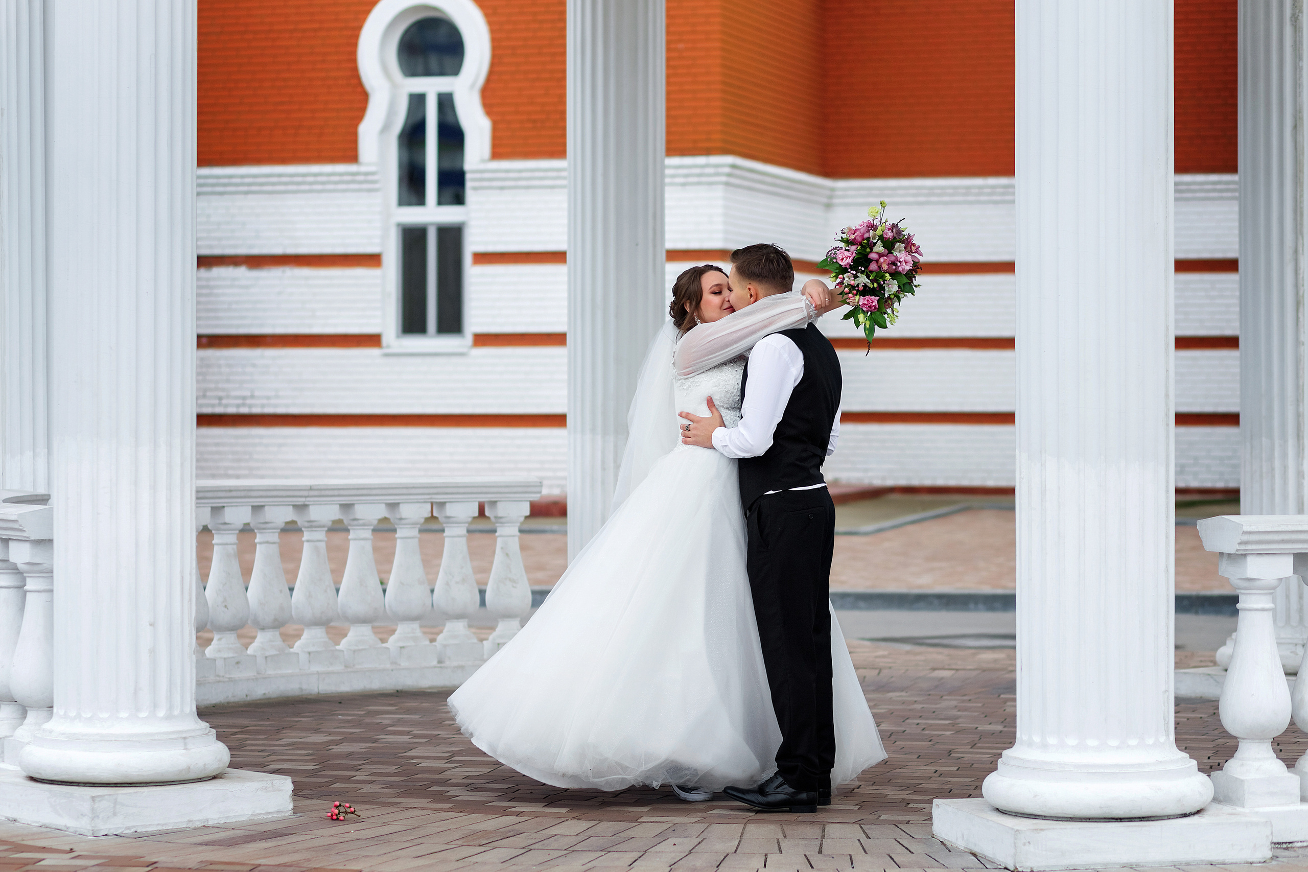 Красивая осенняя прогулка Ирины и Владимира. Фотограф в Самарской области Елизавета Чагеева