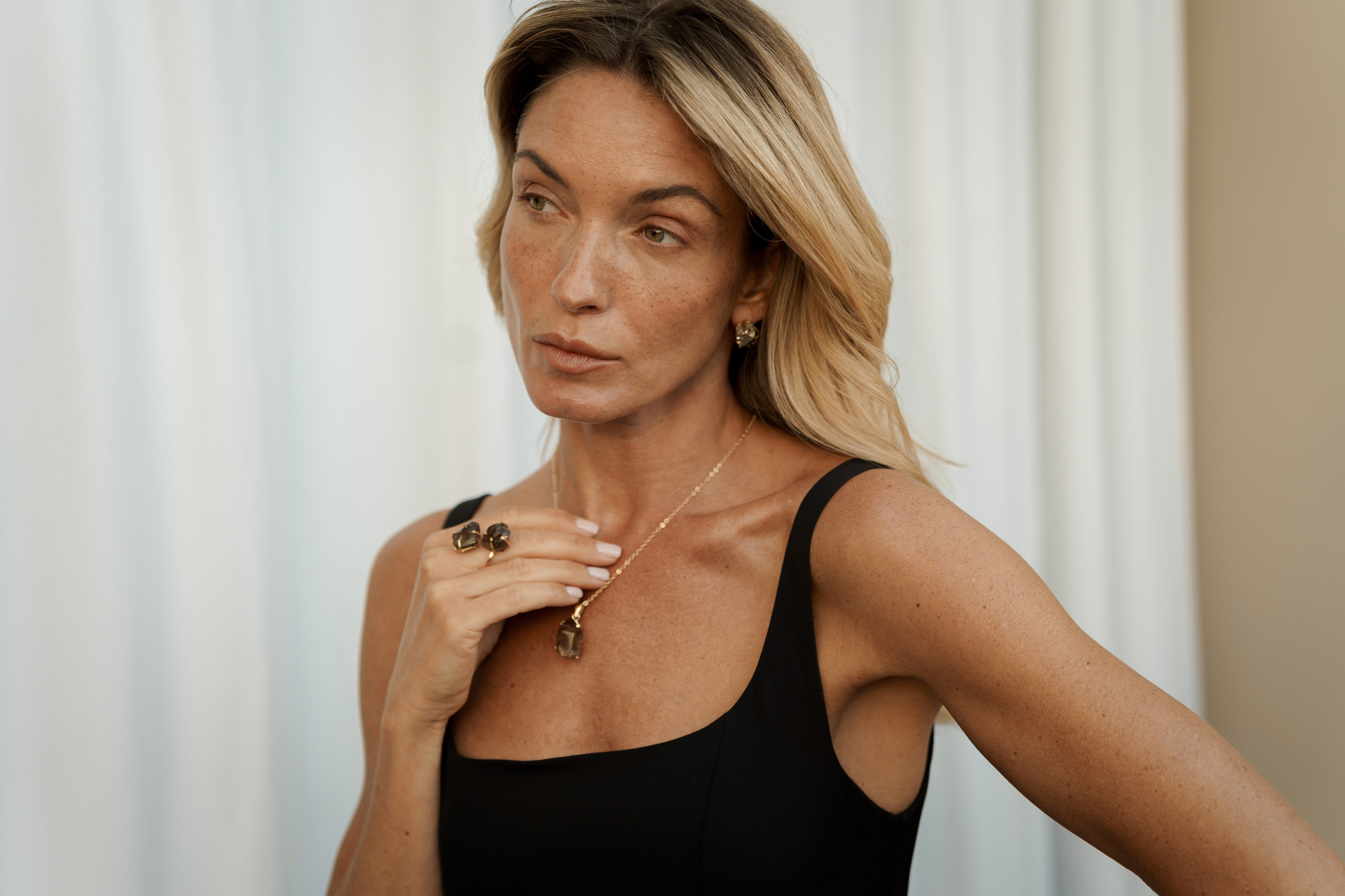 Съемка для бренда украшений СПБ. Чувственный фотограф в Санкт-Петербурге Пятнова Ксения