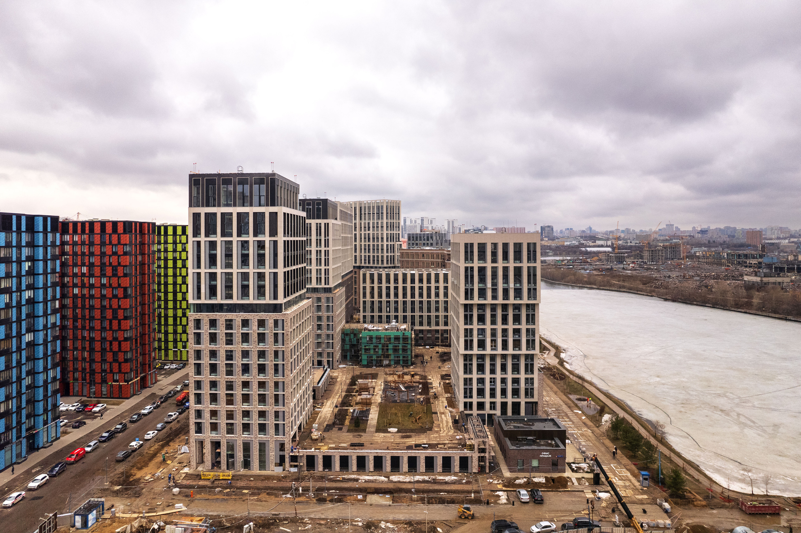 Архитектура и недвижимость. Ход строительства. Съемка с дрона. Профессиональное решение для частных лиц и бизнеса