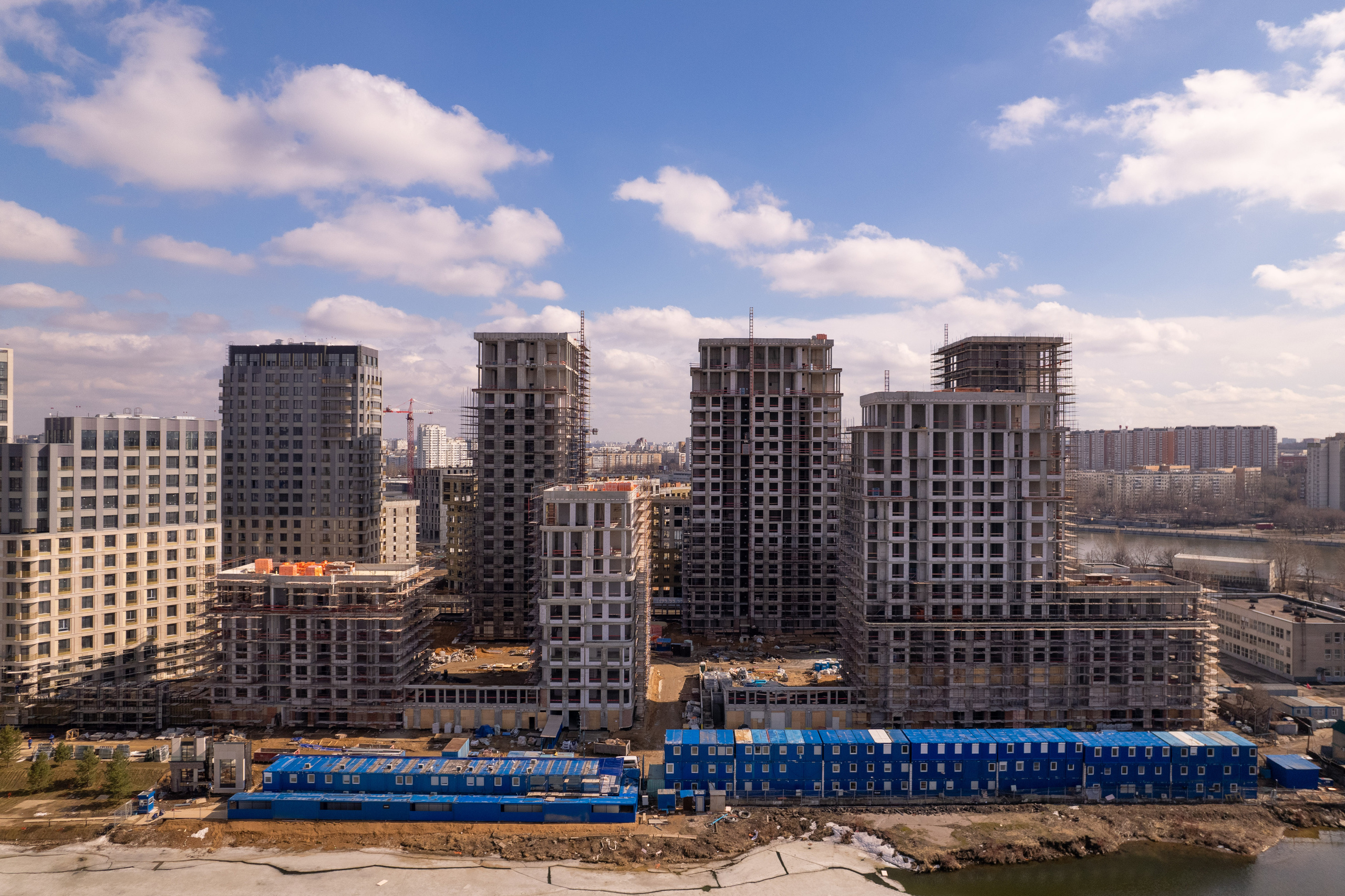 Архитектура и недвижимость. Ход строительства. Съемка с дрона. Профессиональное решение для частных лиц и бизнеса