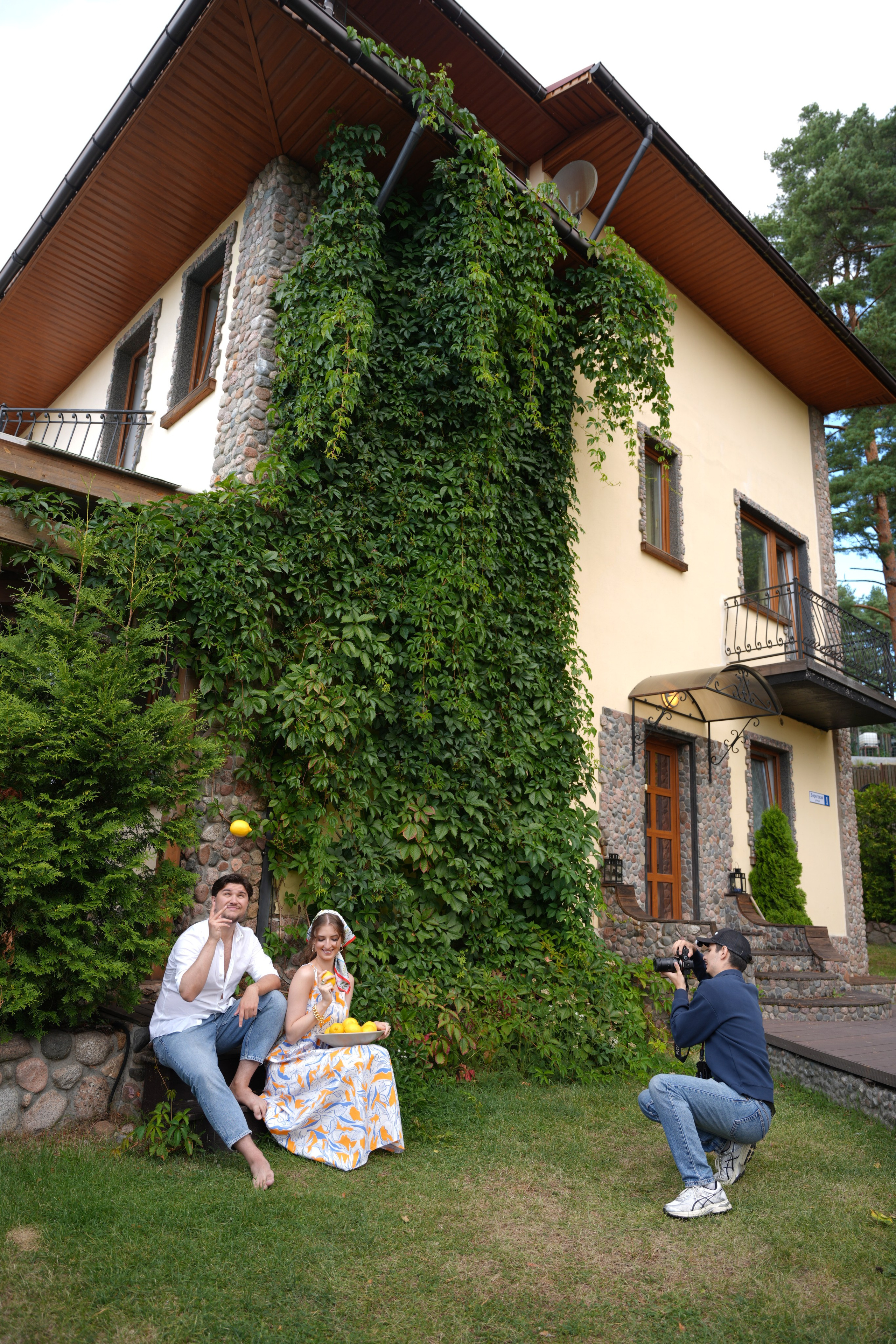 #backstage со съёмок команды в загородном доме. Портретный фотограф в Санкт-Петербурге Дмитриева Наталия