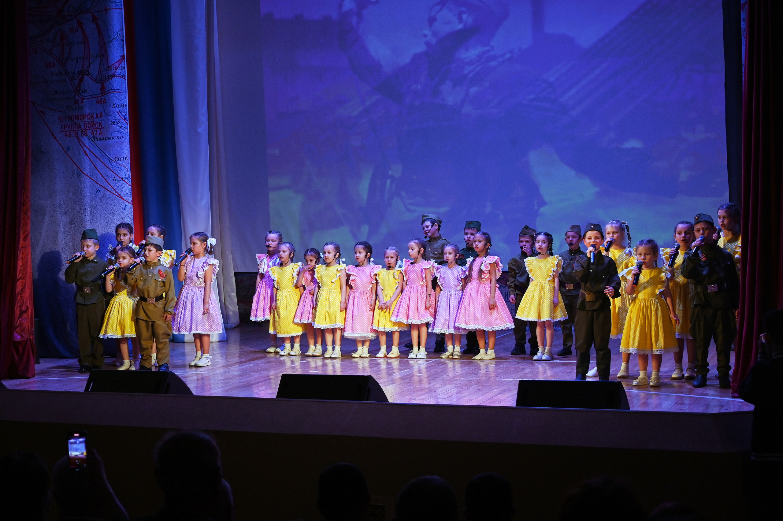 9 мая в ДК КАбардинки. Жизнь курорта Кабардинка в фотографиях