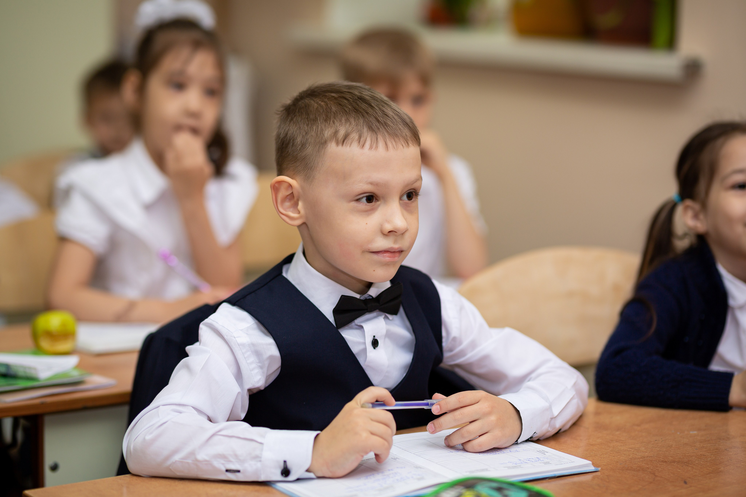 Первоклассники. Отбасылық фотограф Алена Шаталова