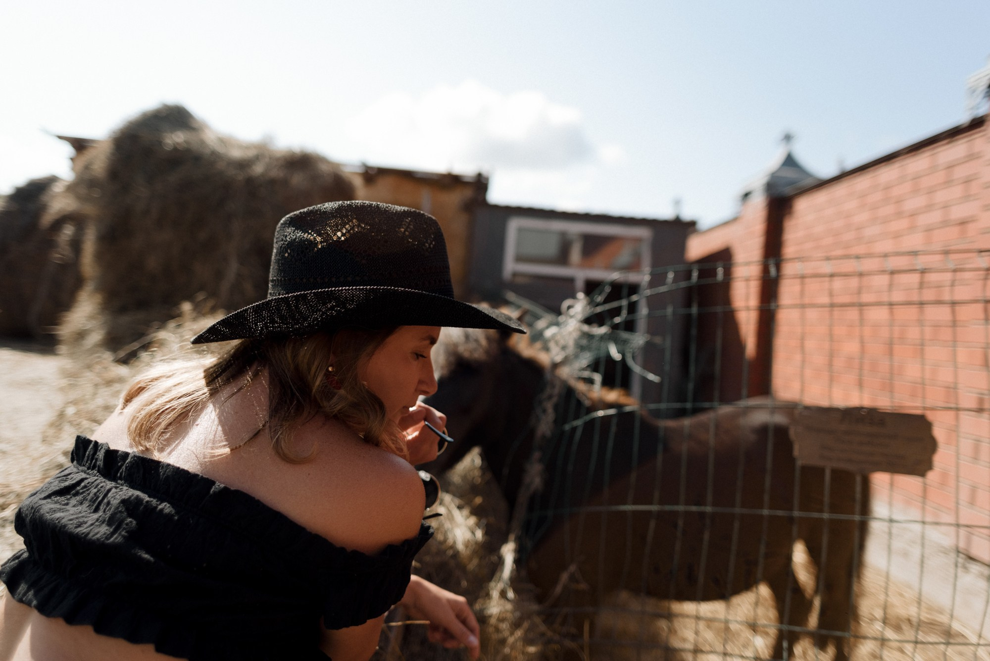 Женя на конной прогулке, авторская серия портретов