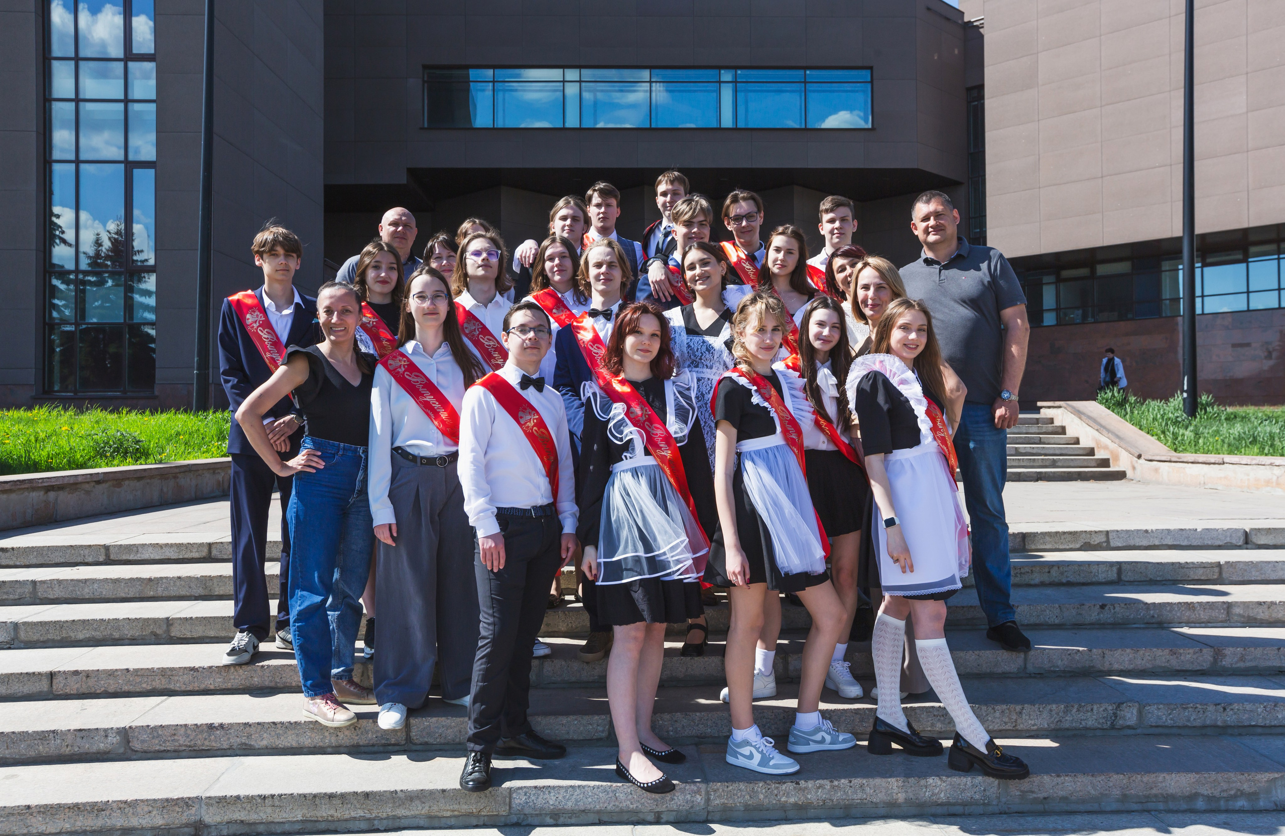 Выпускные альбомы в Красноярске. Студия Колибри