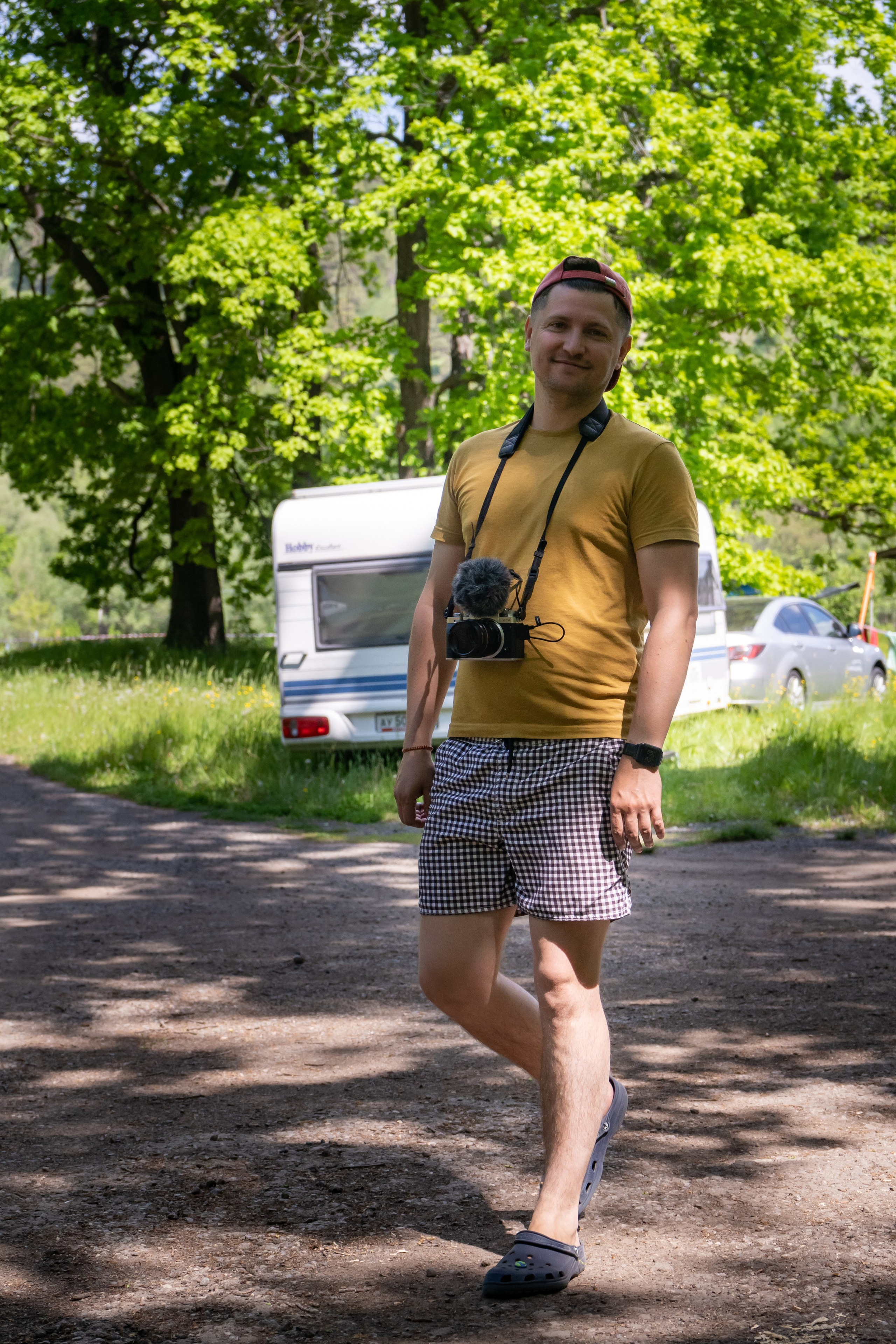 Фотограф на прогулочную фотосессии, фотосъёмка в парке, фотосессии в цветущем саду, студийные фотосессии. «Студия DRONAVT`s» — видеосъёмка и фотография г. Москва