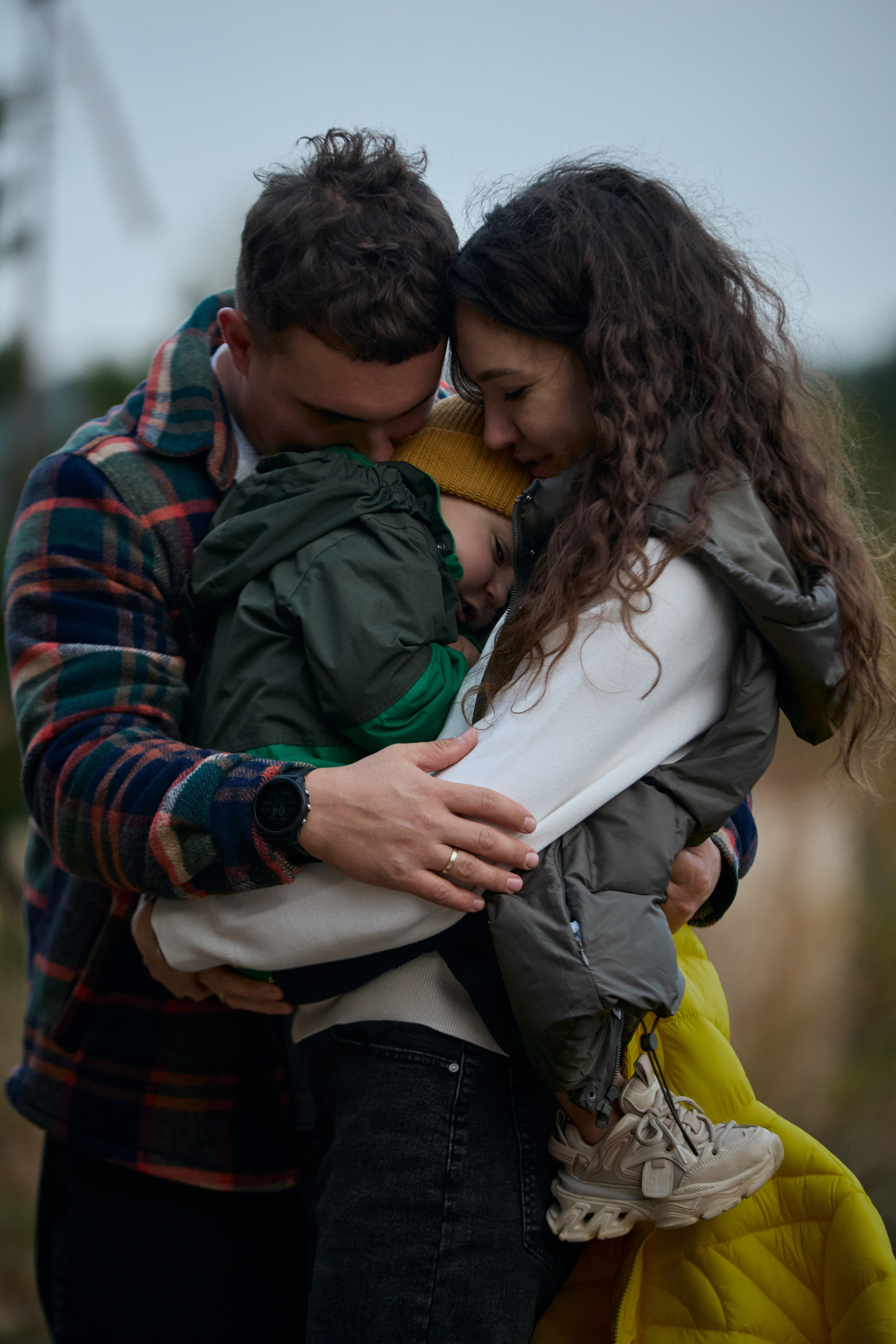 Семейная съемка в карьере у озера. Контентный и репортажный фотограф Виталий Кулешов | Москва