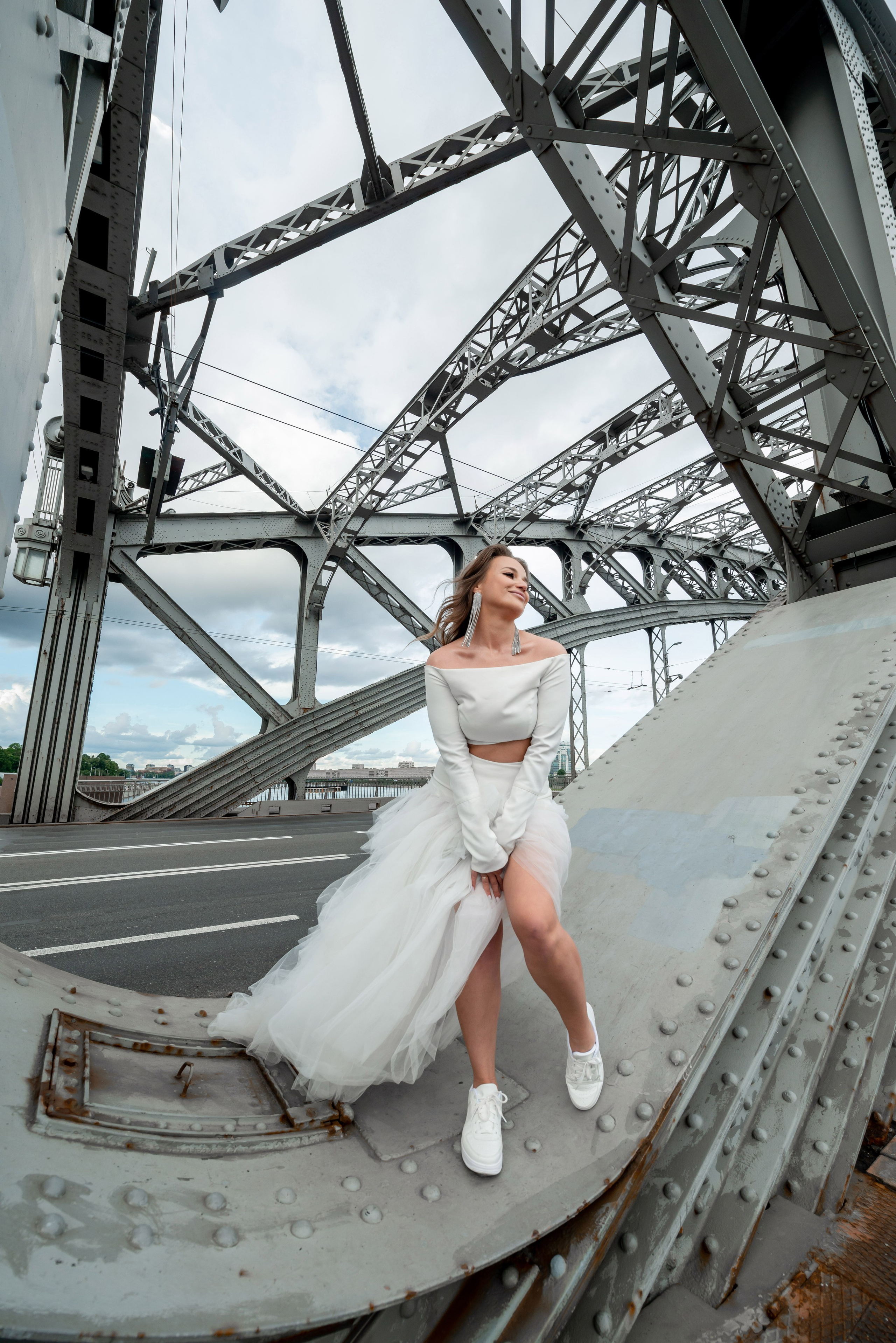 Экстравагантная свадебная фотосессия Светланы и Славы по нетрадиционным и оригинальным местам для свадебной прогулки в Санкт-Петербурге. Портретный, семейный и свадебный фотограф в Санкт-Петербурге и в Пушкине Ширяев Денис