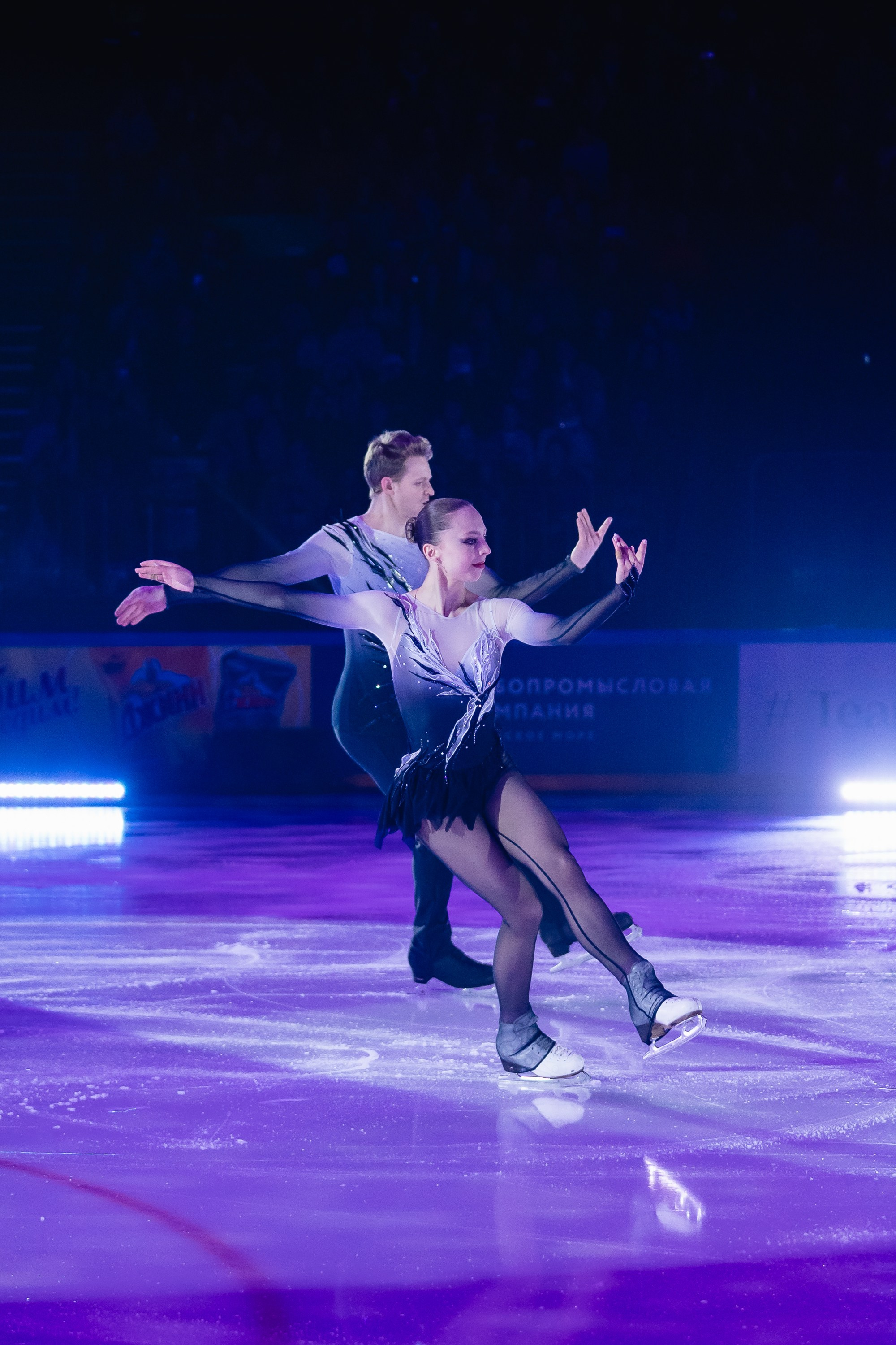 Шоу «Чемпионы на льду» в Новосибирске. Воробьева Ксения — Спортивный и танцевальный фотограф Новосибирск
